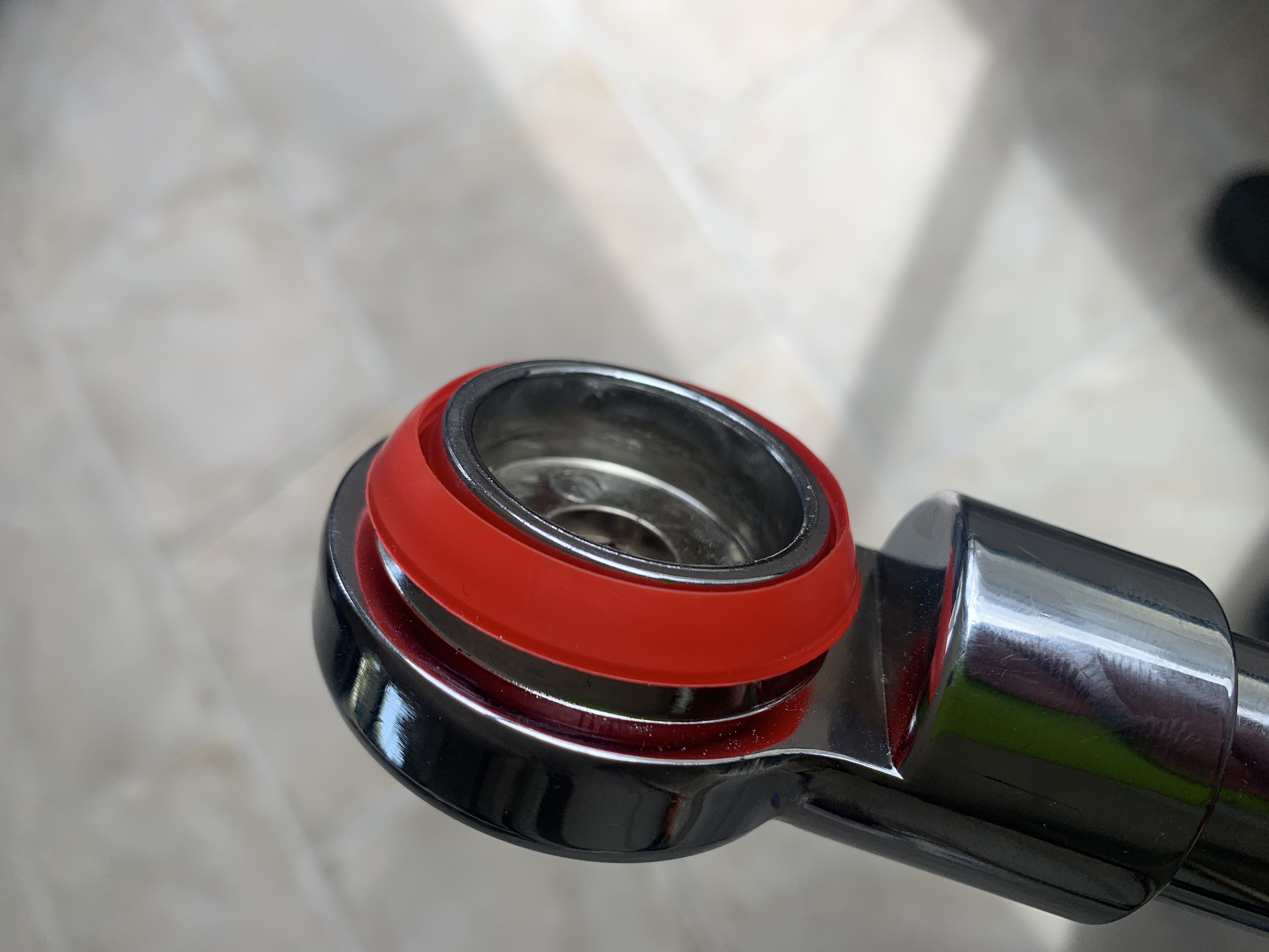 Vends joints caoutchouc coniques pour rotules de pieds de caisse claire Tama