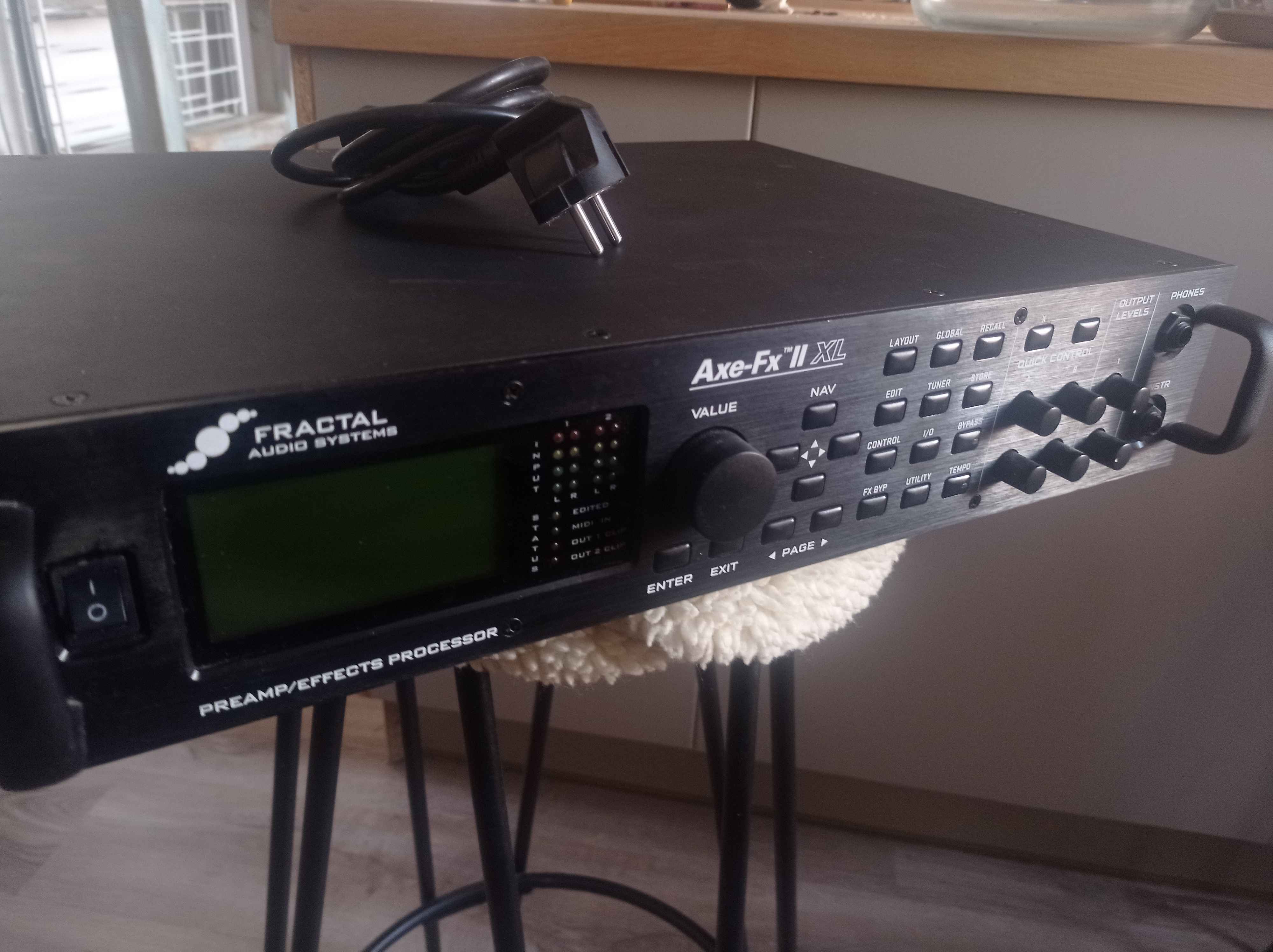 Fractal Audio Systems Axe-Fx II XL (8203)