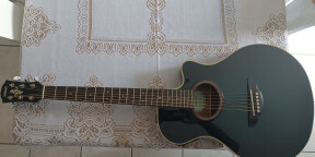 Belle guitare Folk électro-acoustique Yamaha APX5A