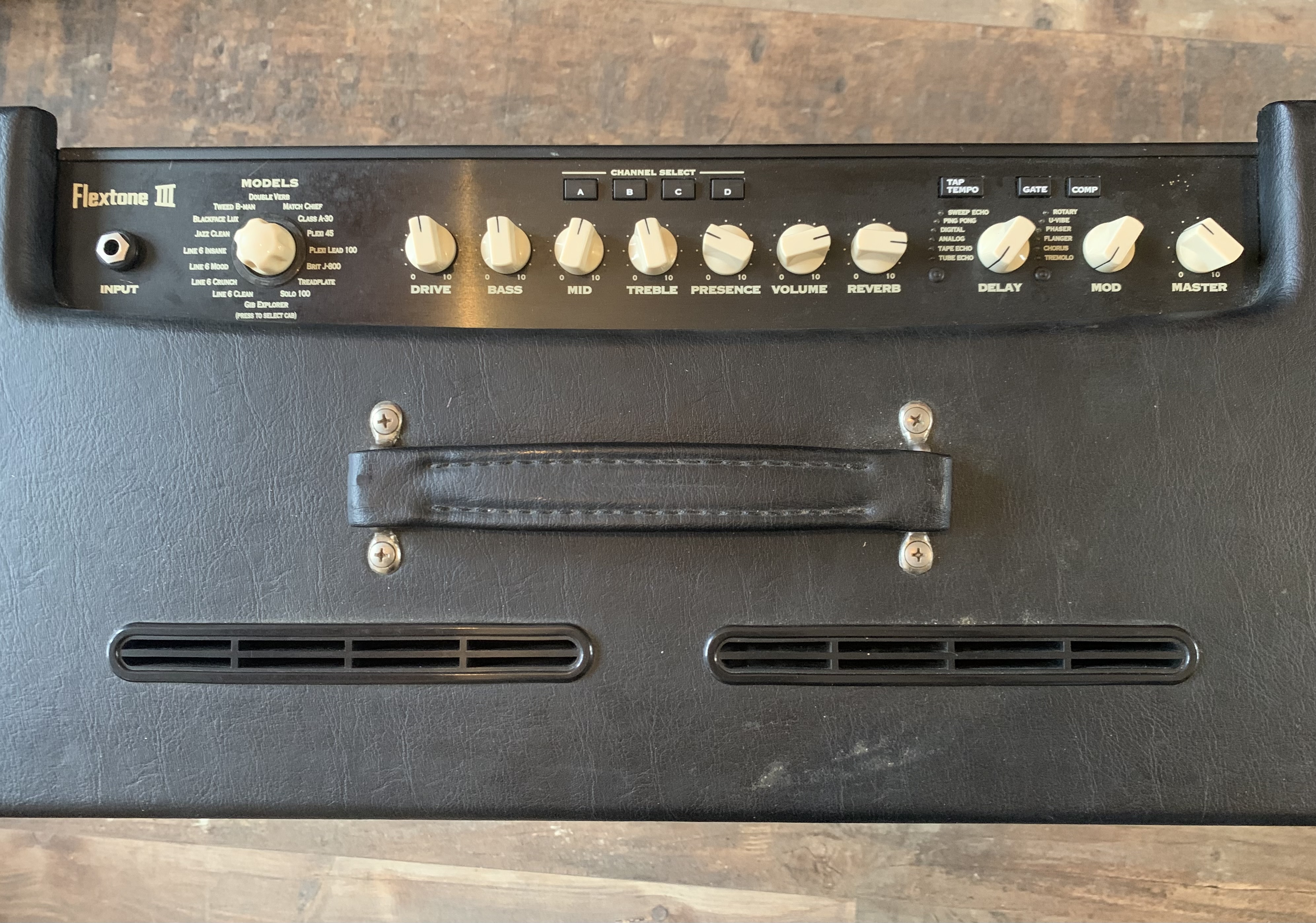 Line 6 Flextone III XL (98685)