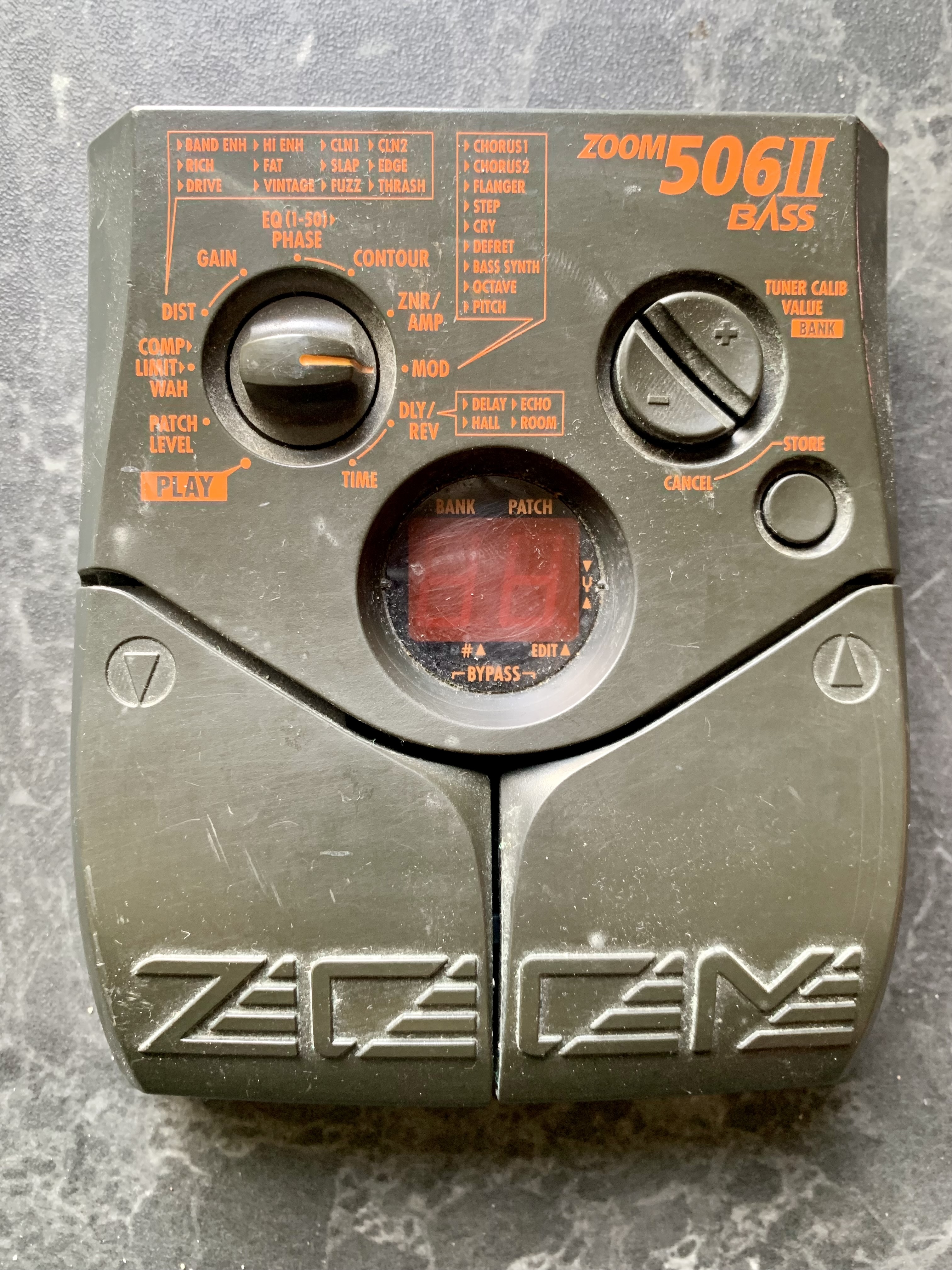 Zoom 506 II Bass