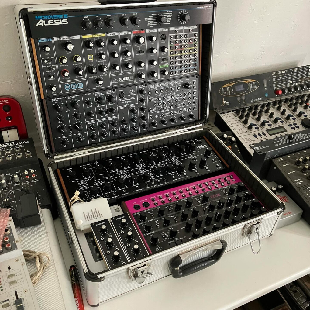 6561706.jpeg 6561706.jpeg