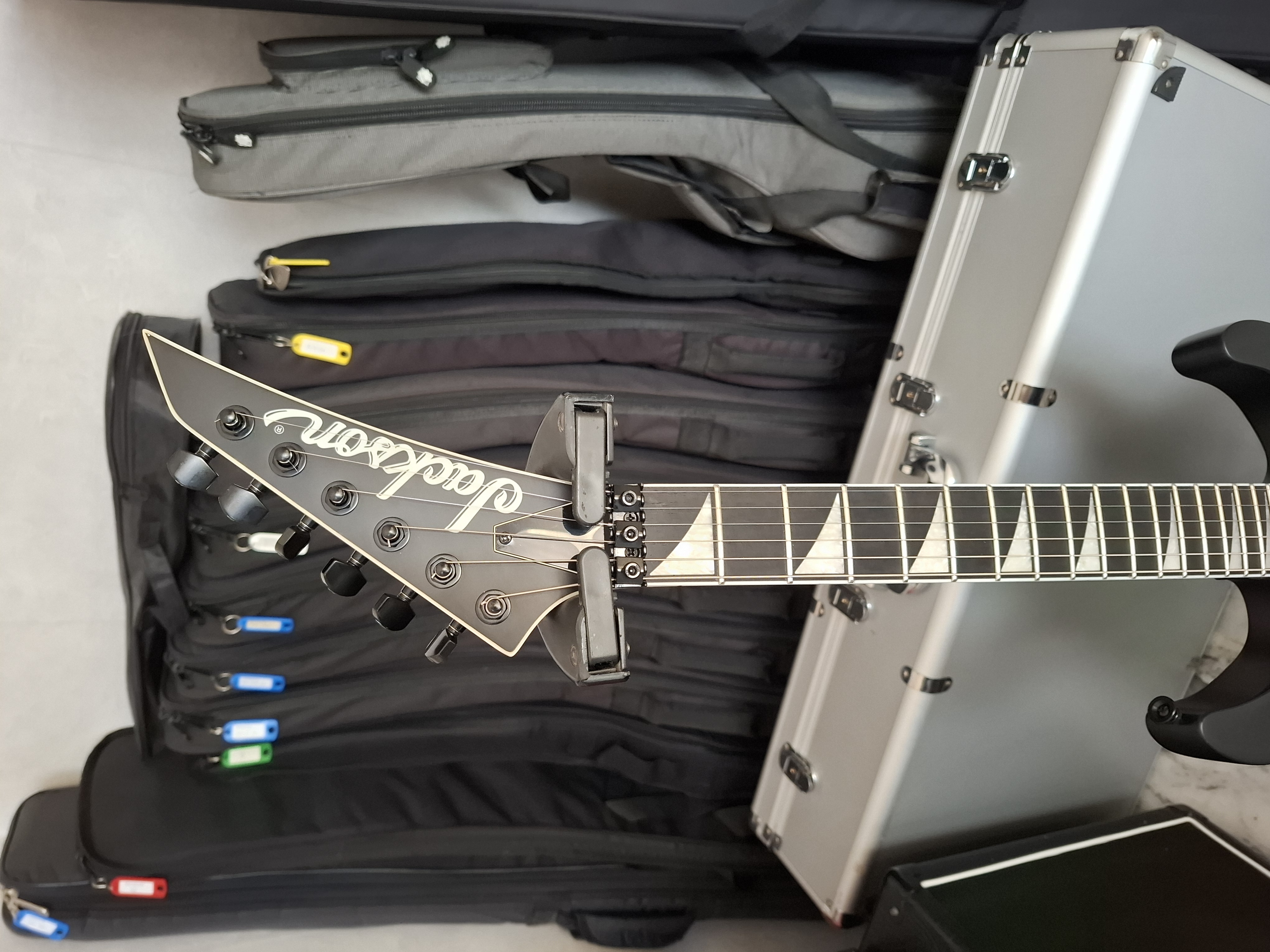 Jackson JS Dinky Arch Top JS32 DKA