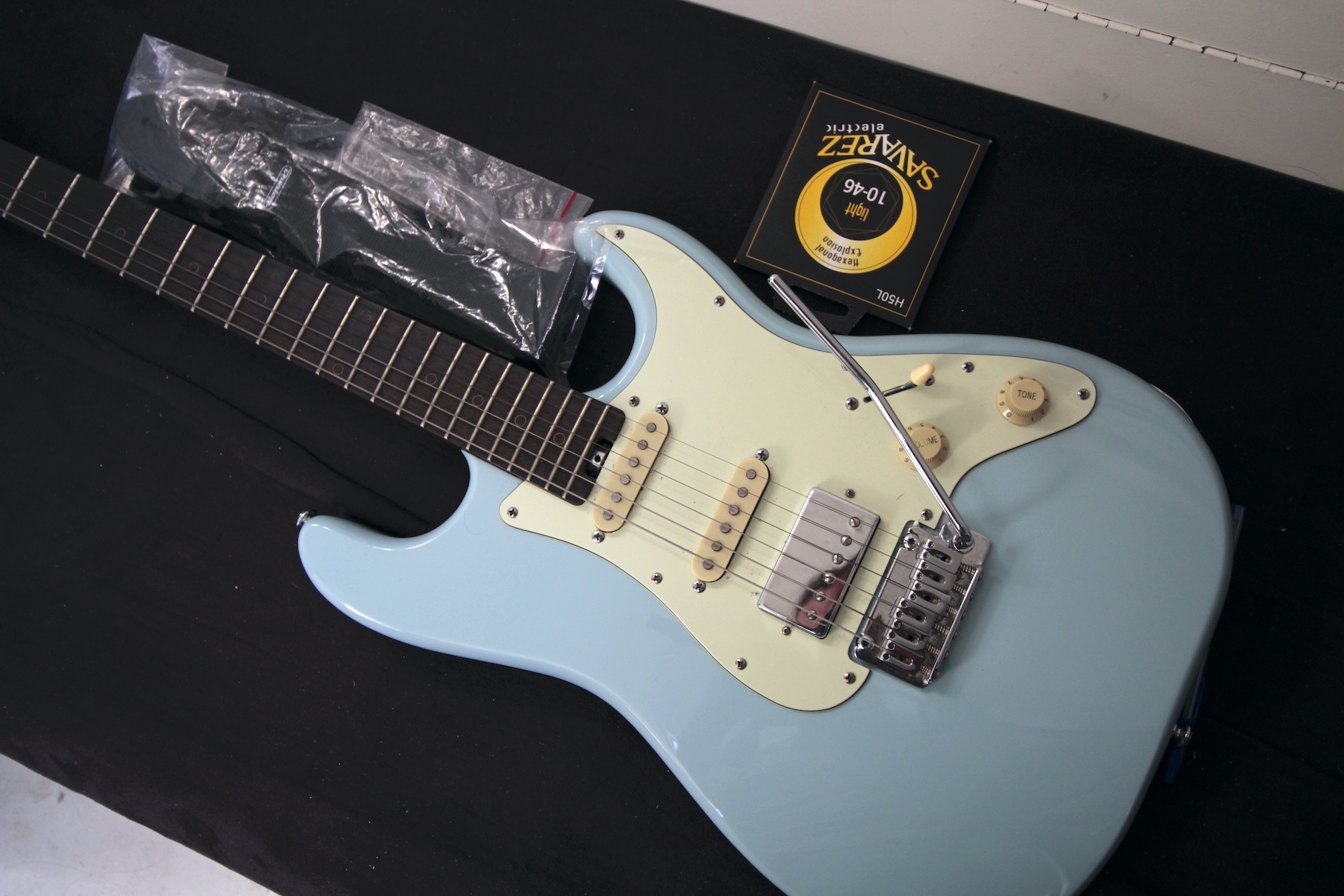 Vends Schecter Nick Johnston HSS AF 