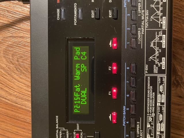 Vends Roland boutique D 05