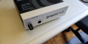 Vends native instruments Audio 4 dj