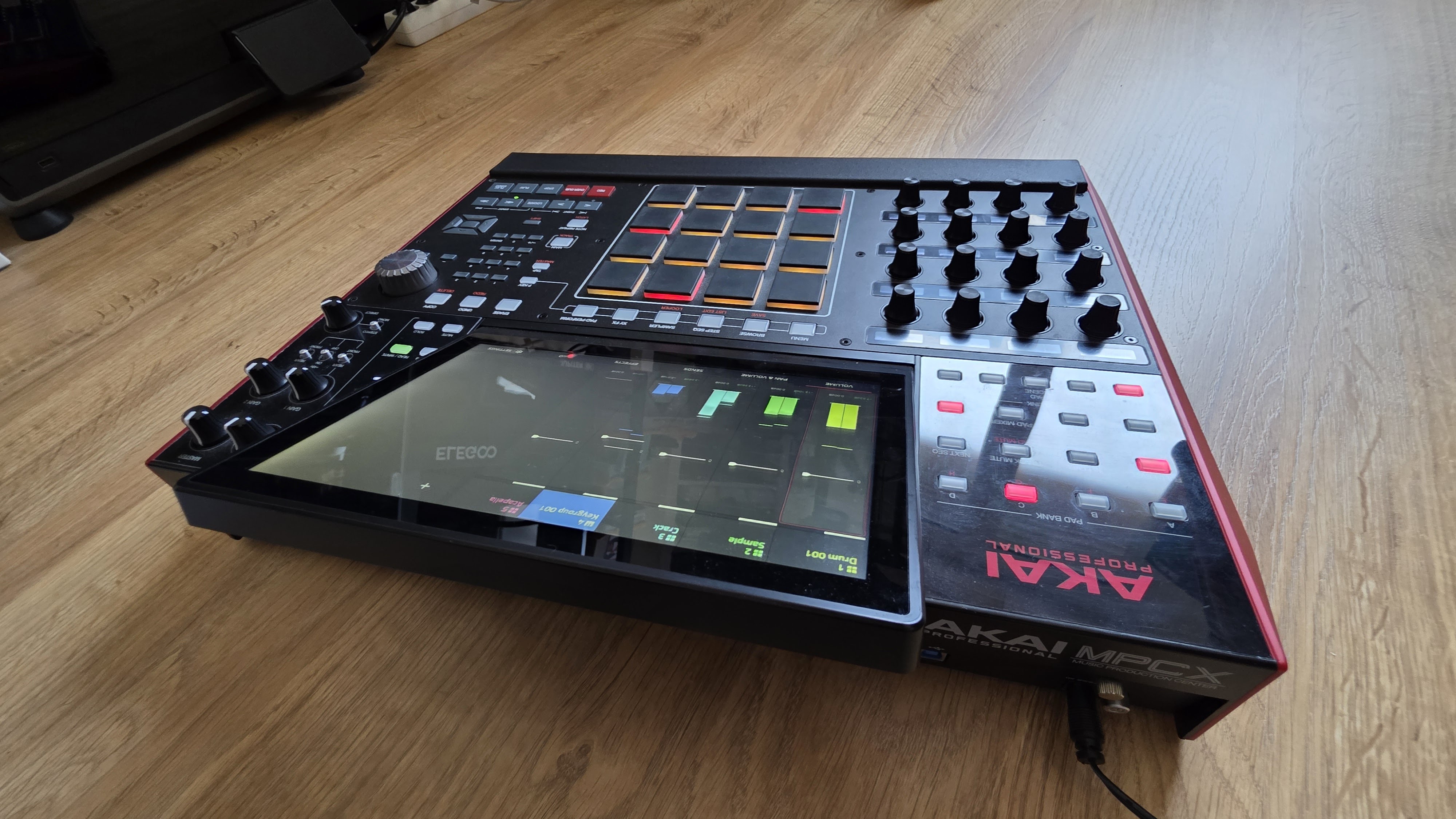 Akai Professional MPC X (67265)