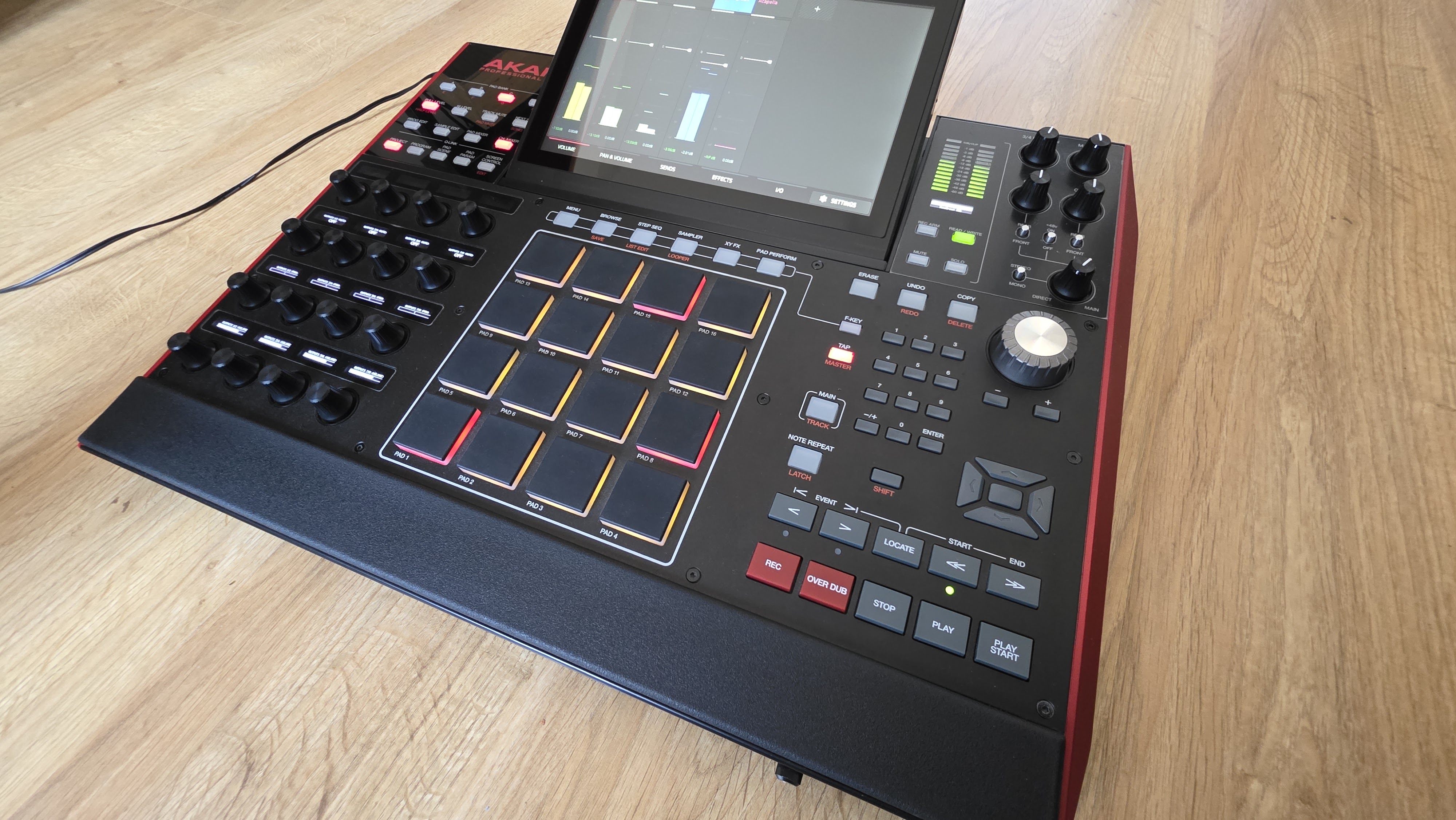 Akai Professional MPC X (88030)