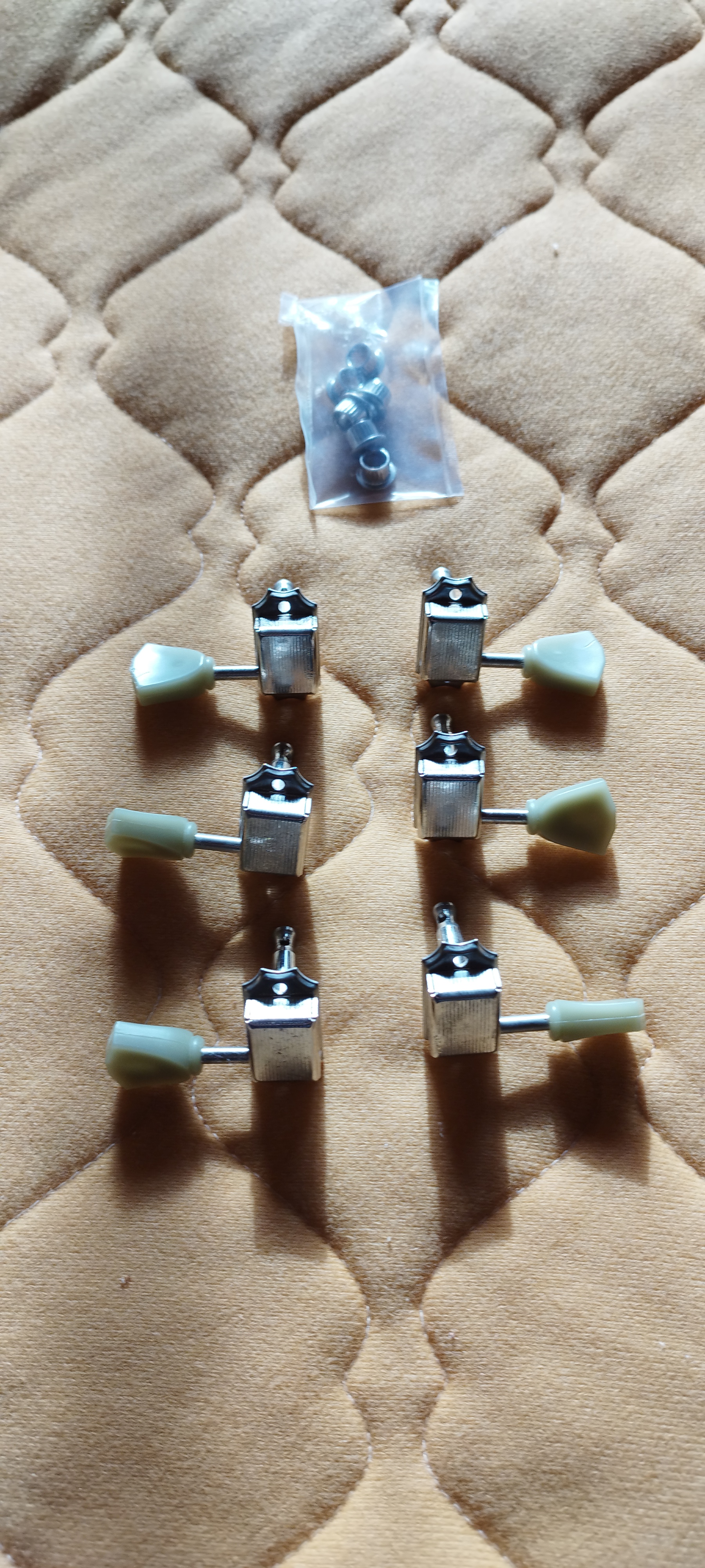 Mécaniques Harley Benton type tulipe