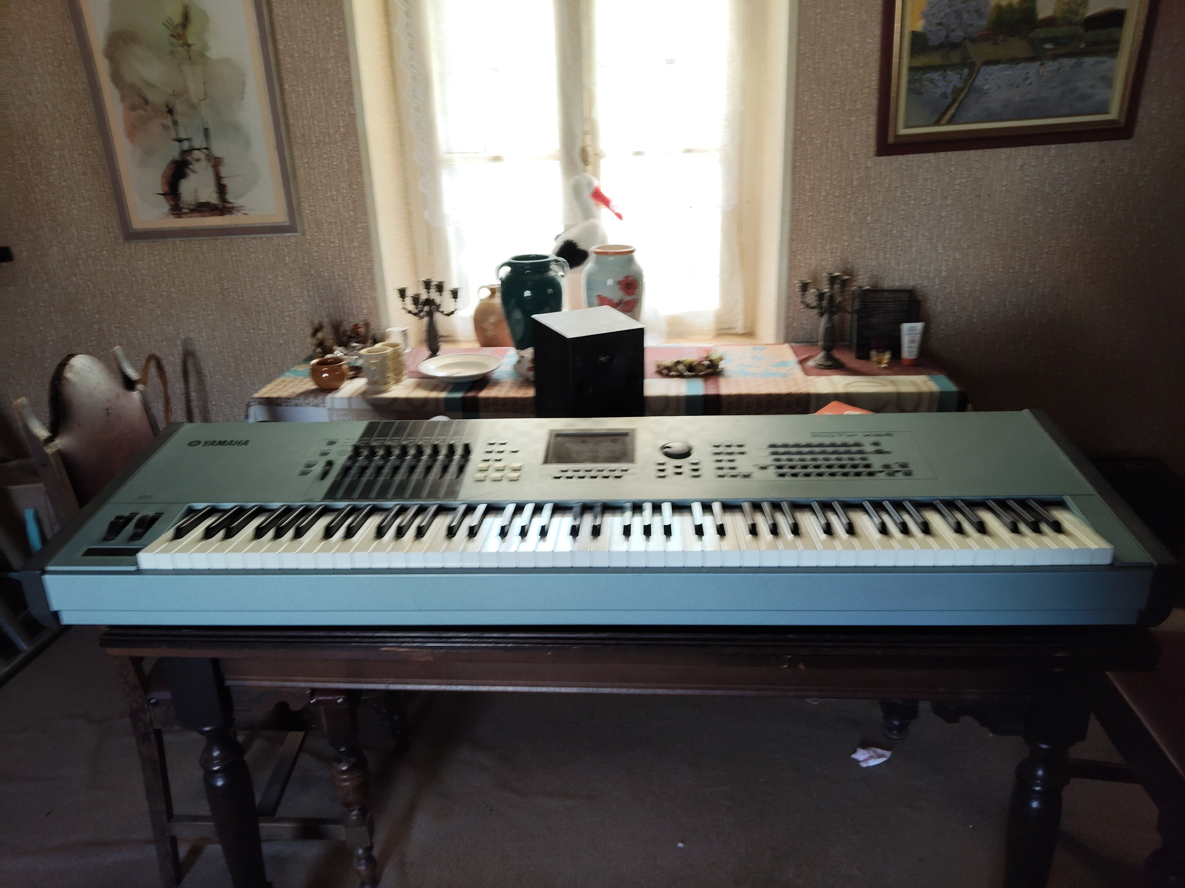 Vends synthétiseur Yamaha Motif XS8 