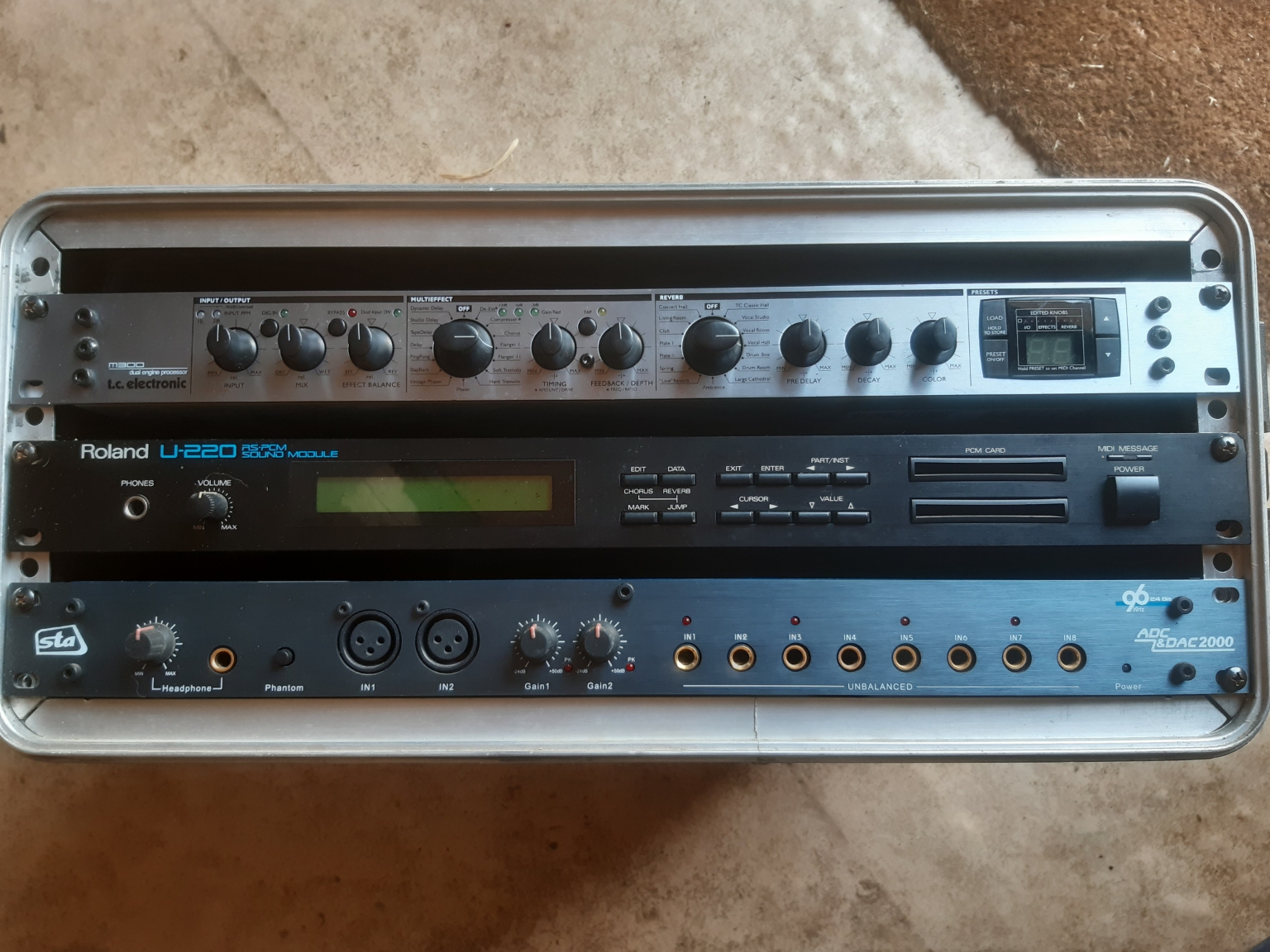 Vends Hoontech Dsp 24 ADC et DAC 2000