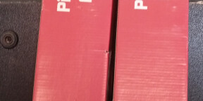 VENDS 2 PIEDS DE MICRO NEUFS JAMAIS SERVIS