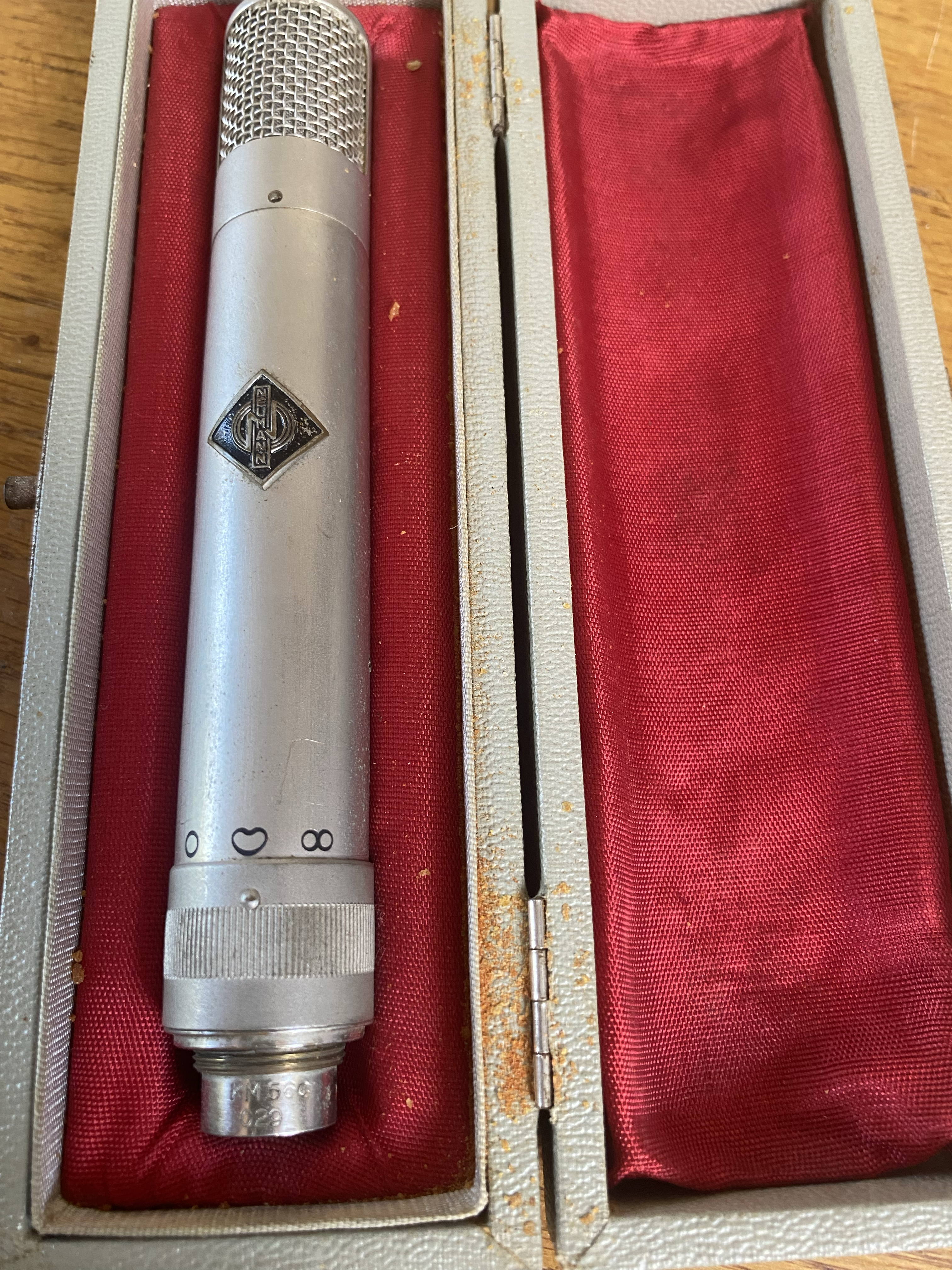 Micro Neumann KM56 avec câble et alim NKM a d'origine
