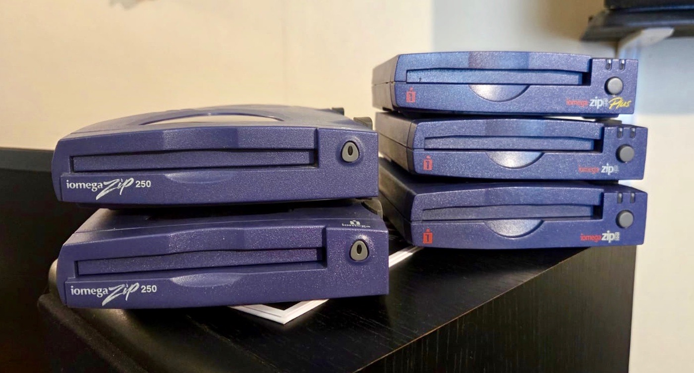 Vends lot de 5 lecteurs ZIP IOMEGA - Port Parallèle 