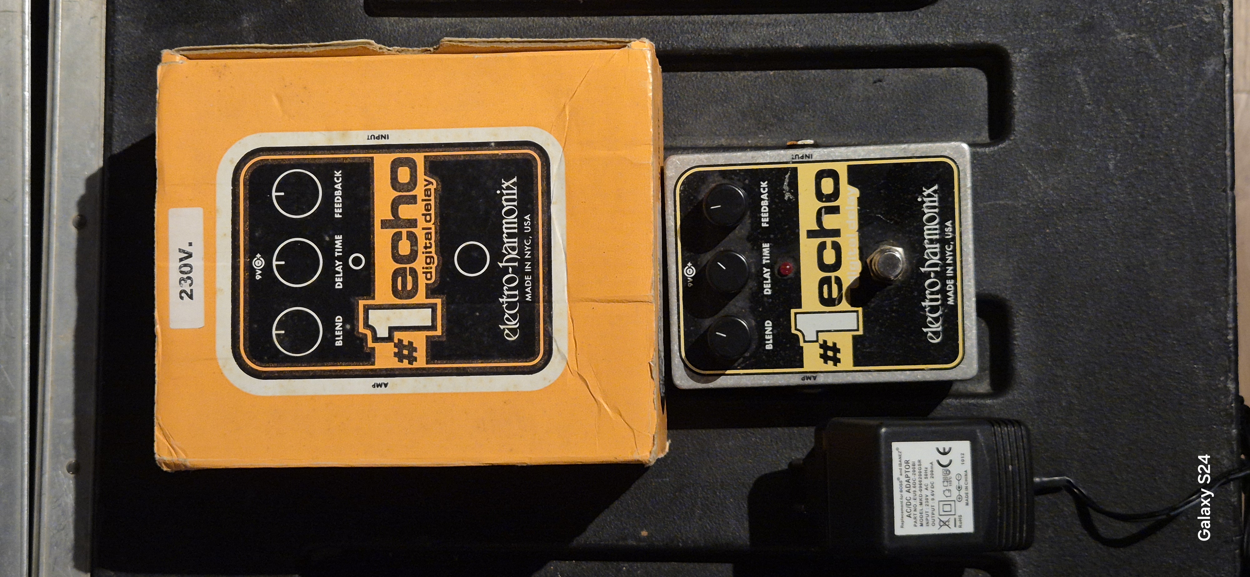 Delay Electro Harmonix avec alimentation