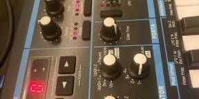 Vends bass station 2