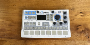 Arturia SparkLE Creative Drum Machine