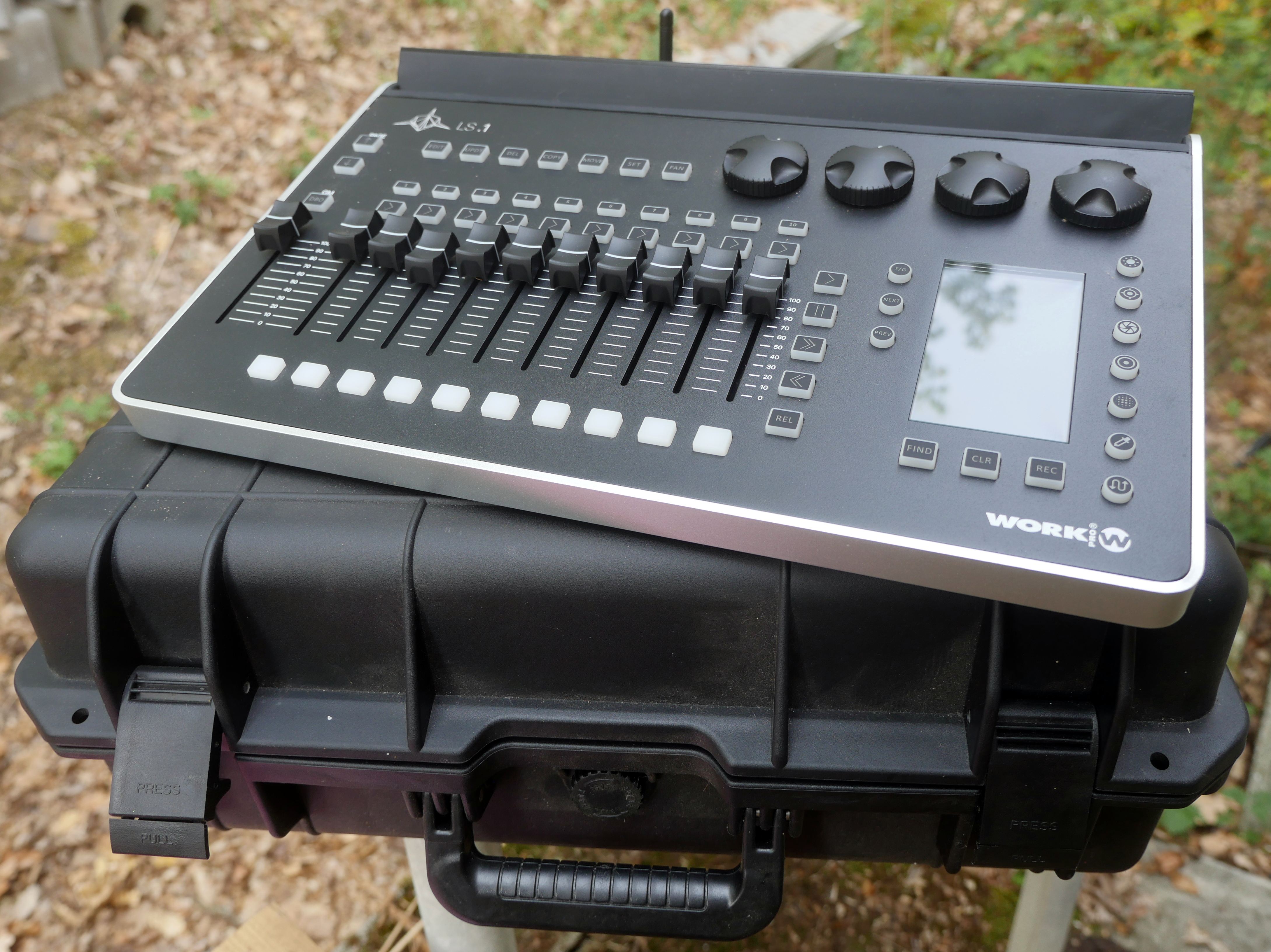 Vds console d’éclairage WORK PRO Lightshark LS 1 