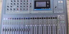 Vends une table de mixage SOUNDCRAFT SI Impact + stagebox
