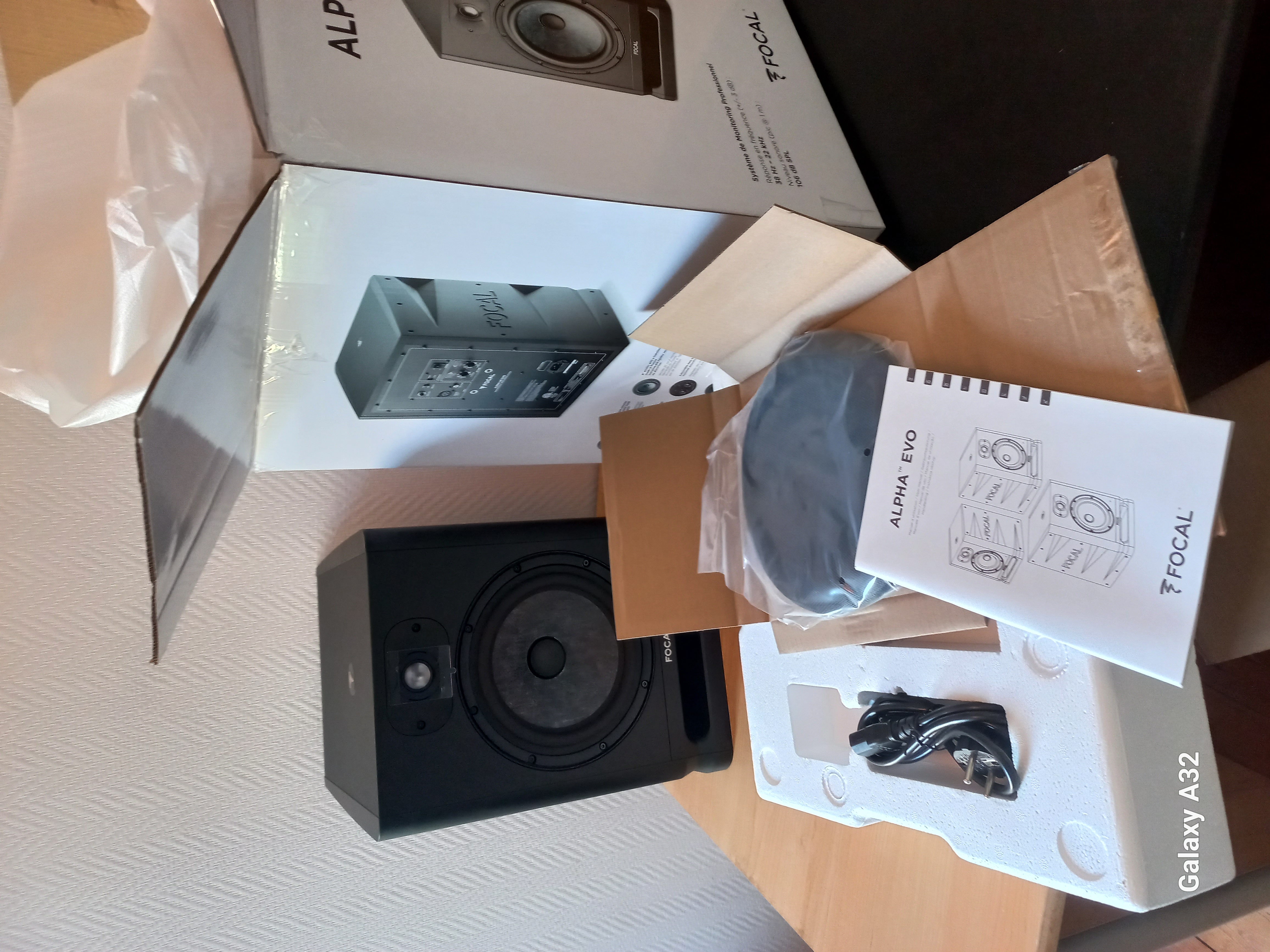 Vends paire monitoring Focal Alpha Evo 80 