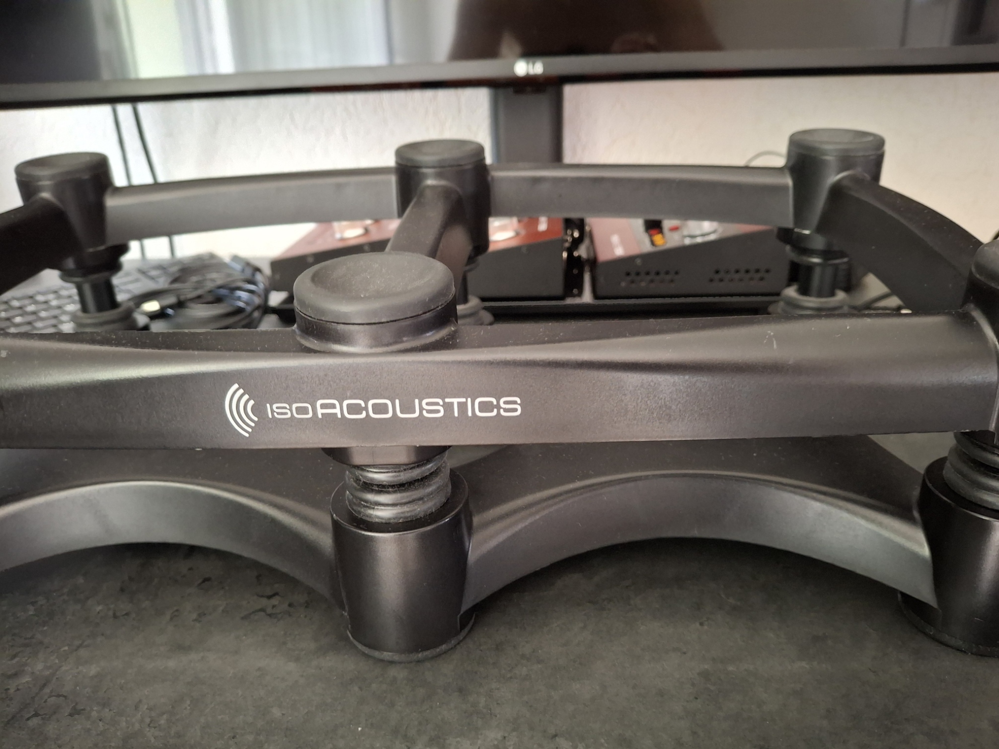 Vends 3 x IsoAcoustics ISO-L8R430 
