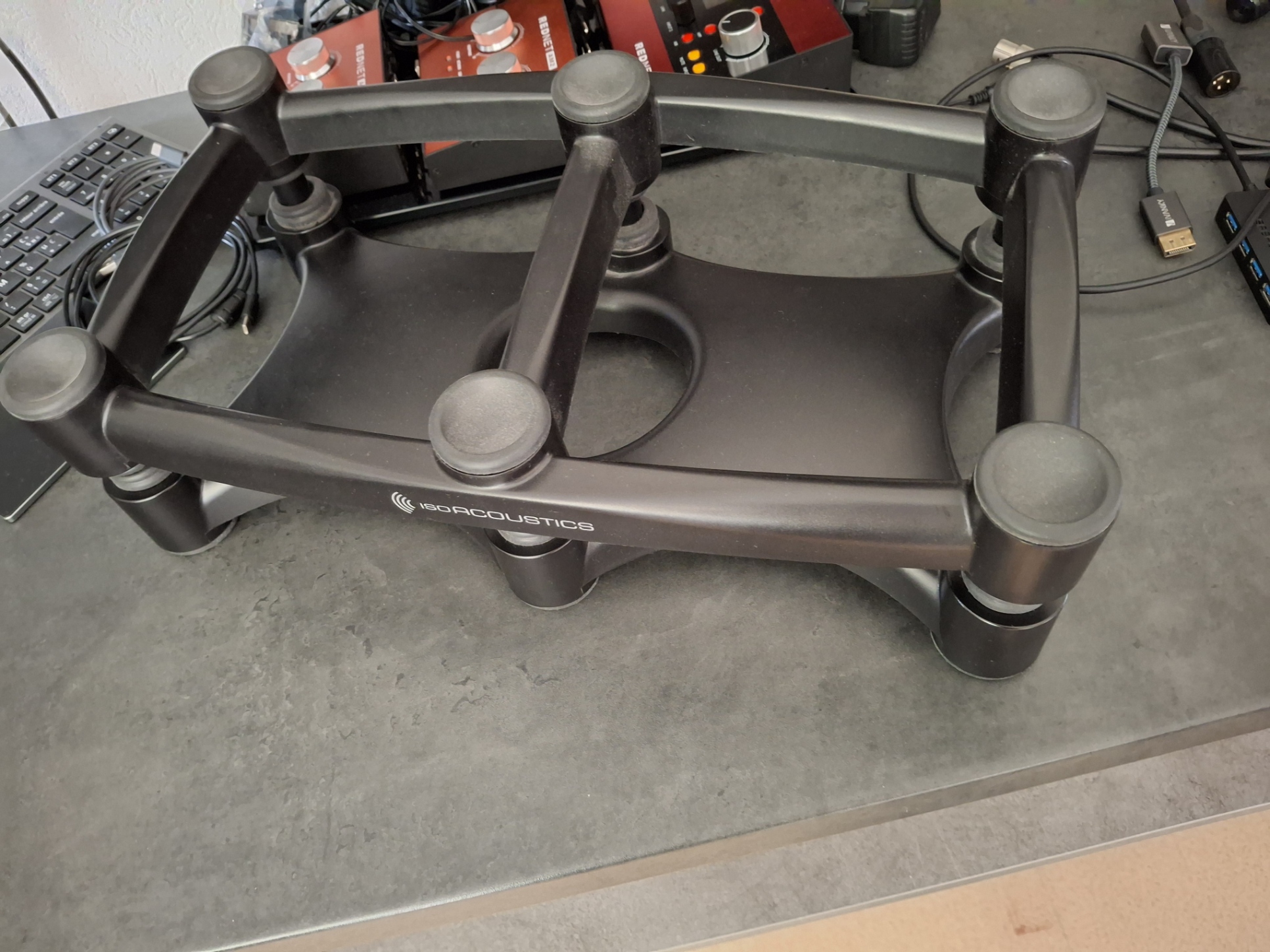 IsoAcoustics ISO-L8R430 (49573)