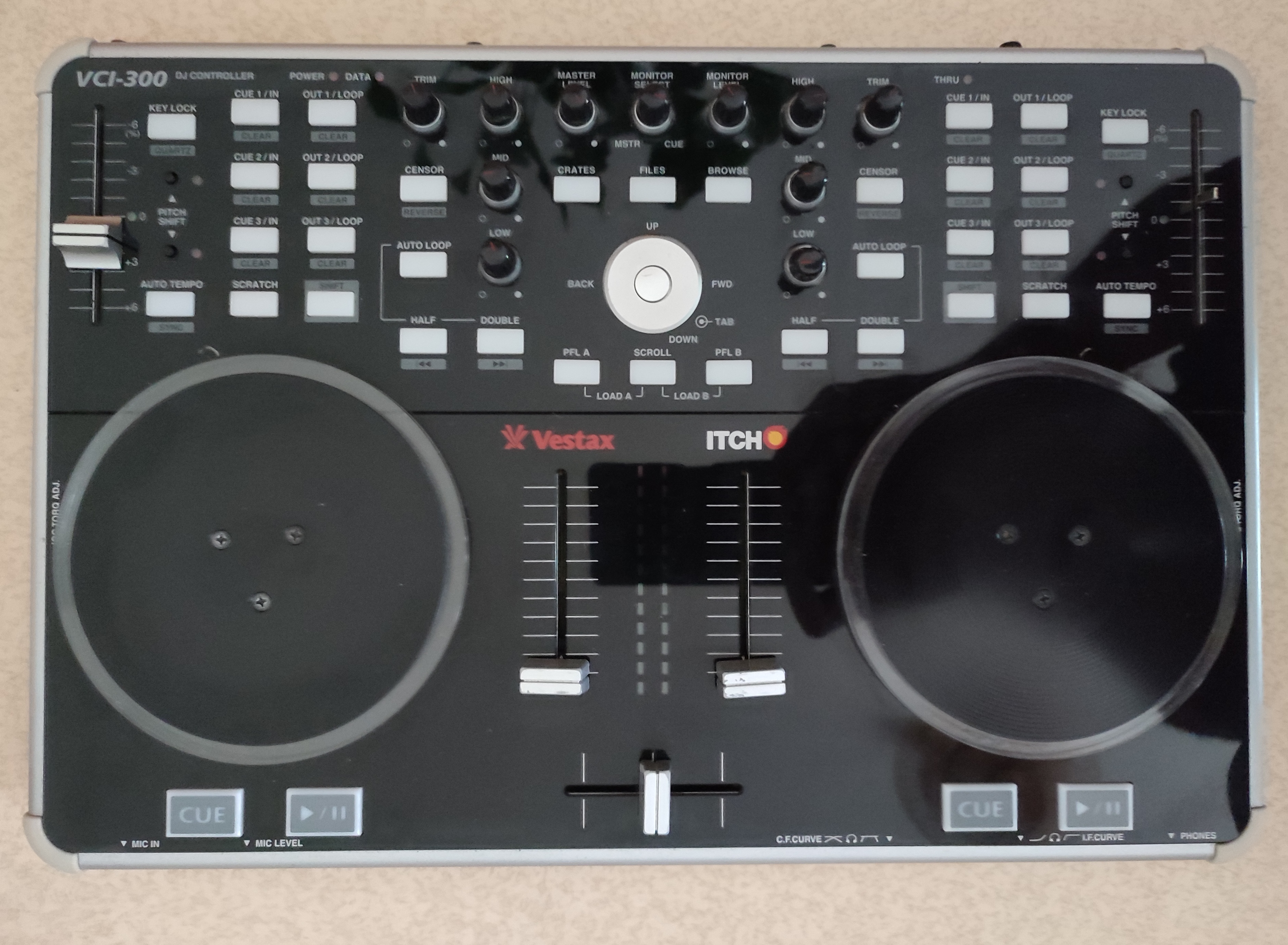 CONTRÔLEUR DJ VESTAX VCI 300
