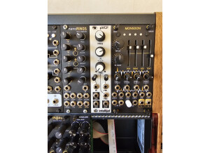 Intellijel microVCF 1