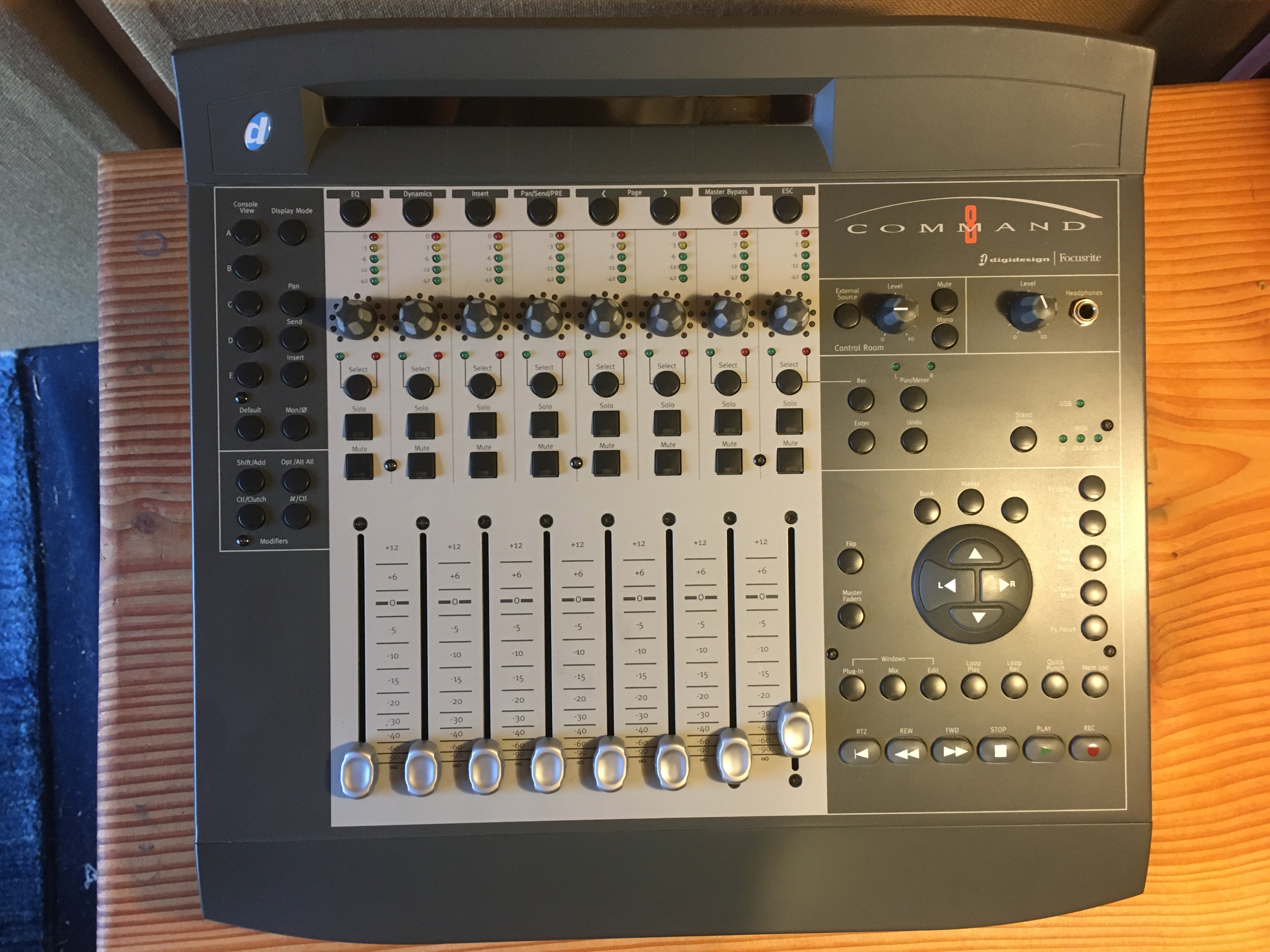 Surface de contrôle pour ProTools Digidesign Command 8