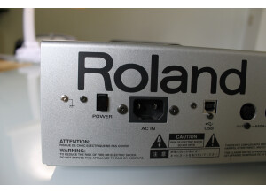 Roland MC-909 Sampling Groovebox (52564)
