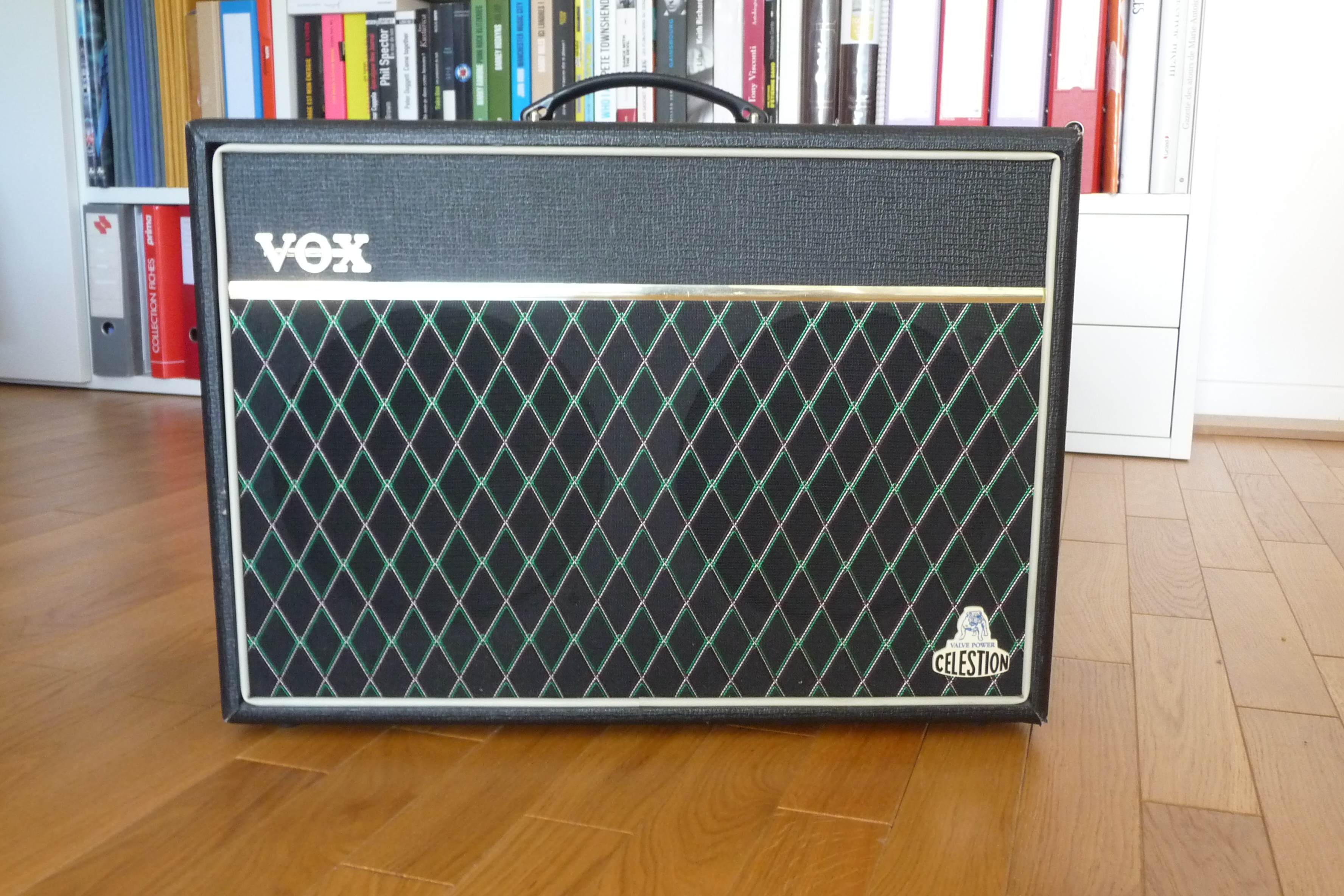 Vox Cambridge 30 Reverb Twin + stand Schertler S3