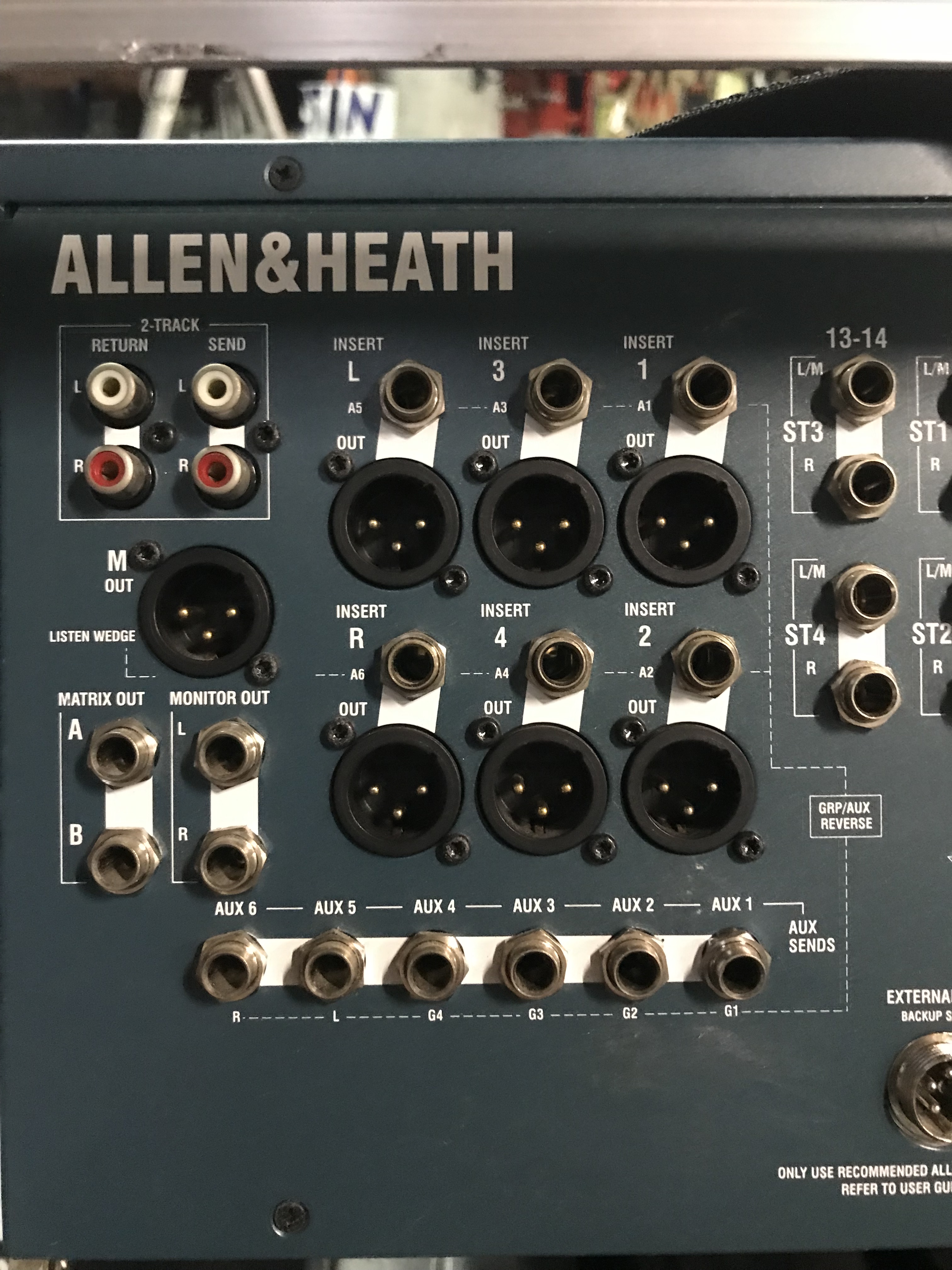 【動作良好】ALLEN&HEATH MixWizard WZ3 14:4:2 Allen & Heath MixWizard WZ3 14:4:2 Audio Mixer ⋆ CUE Sale