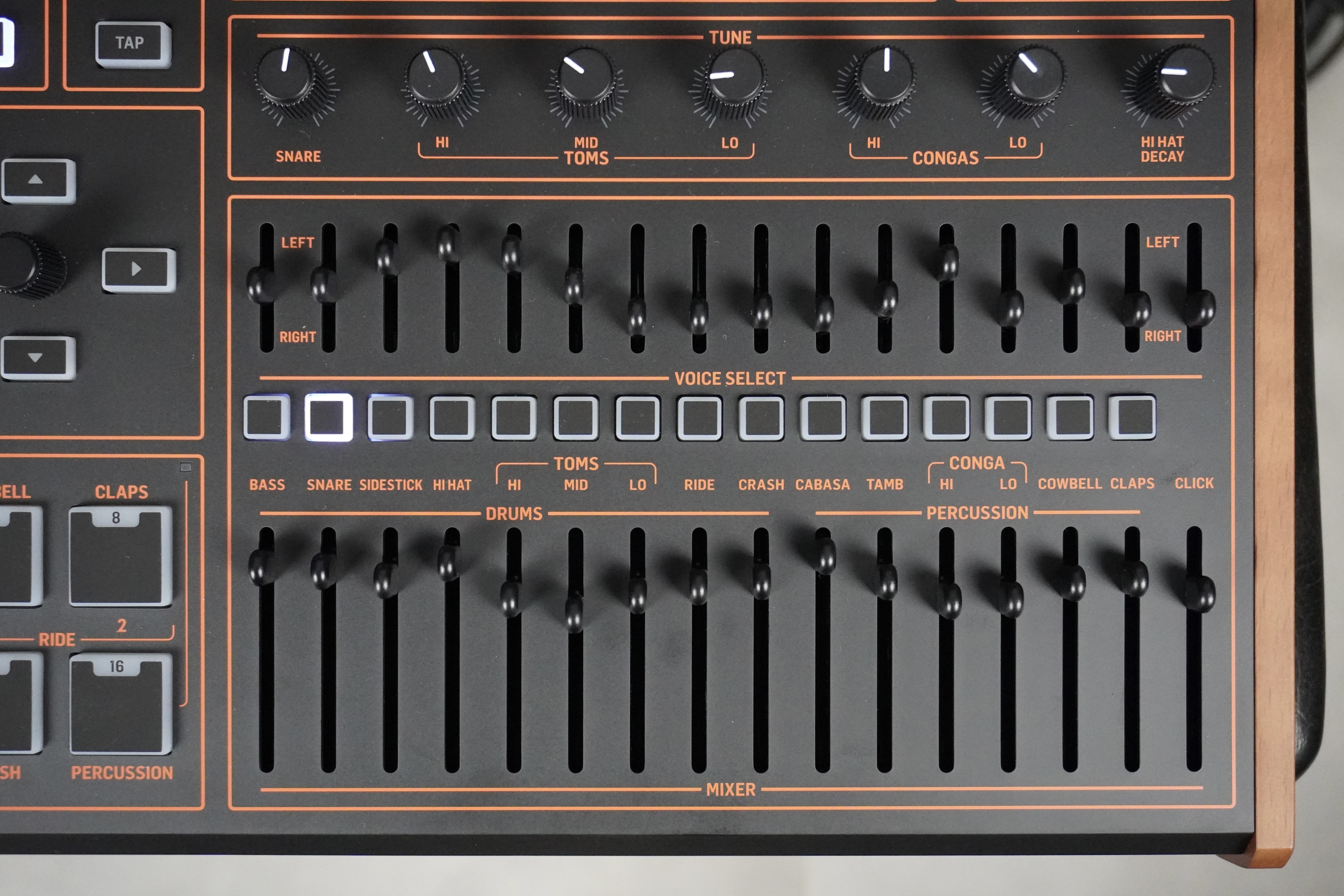 LmDrum 2tof 12 Faders