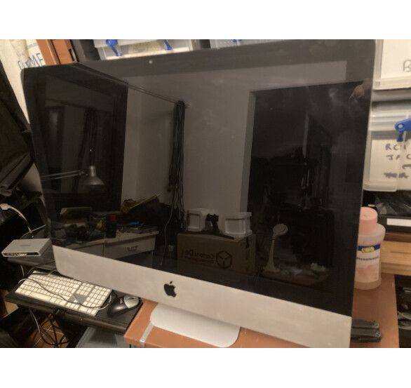 Apple iMac 21,5" Mi 2011 - Intel i5 2,5 GHz - 16 Go RAM - Stockage : 1 To SSD (26358)