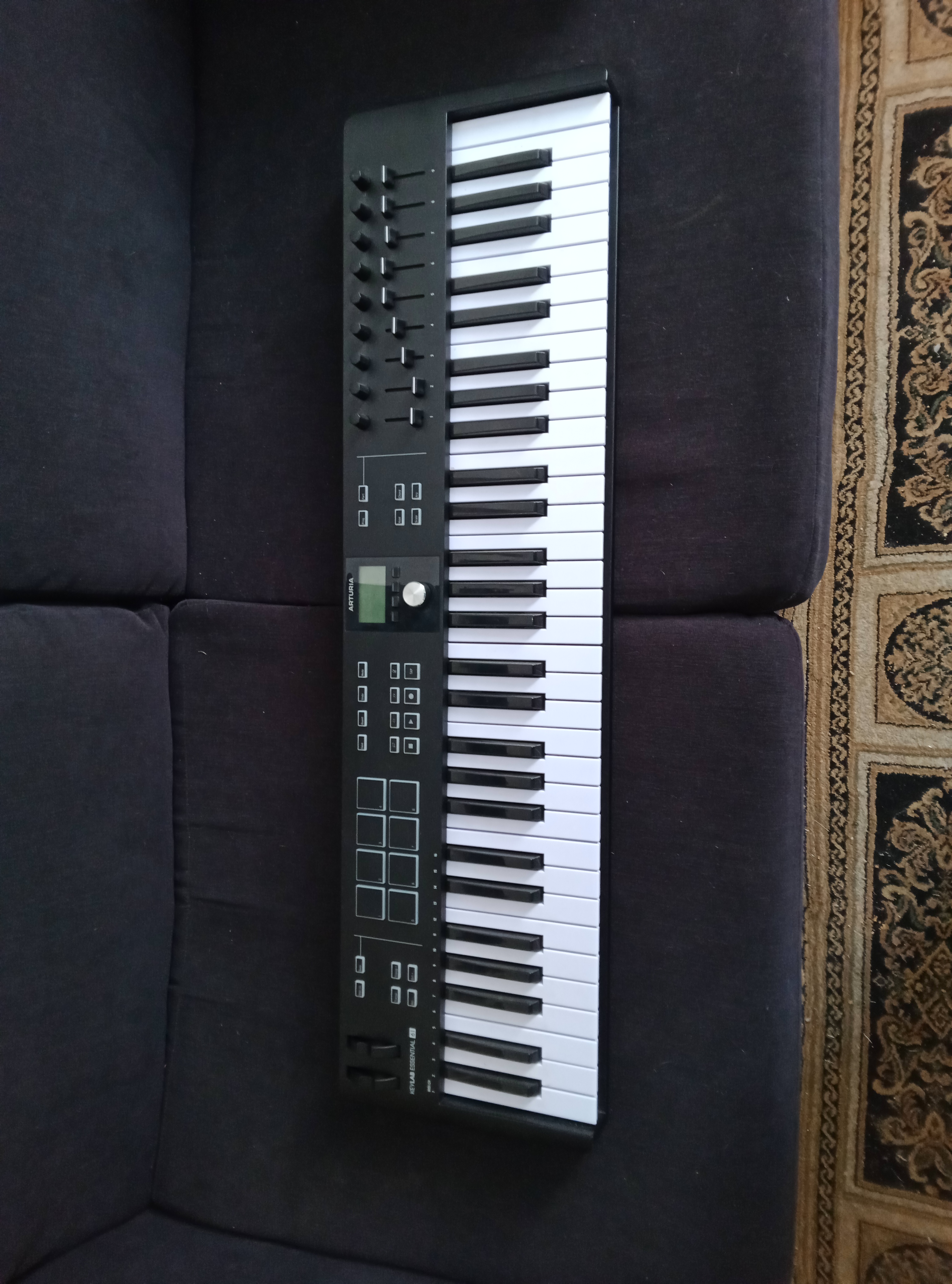 vends arturia keylab essential 61 MK3