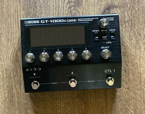 BOSS GT-1000 Core, état comme neuf