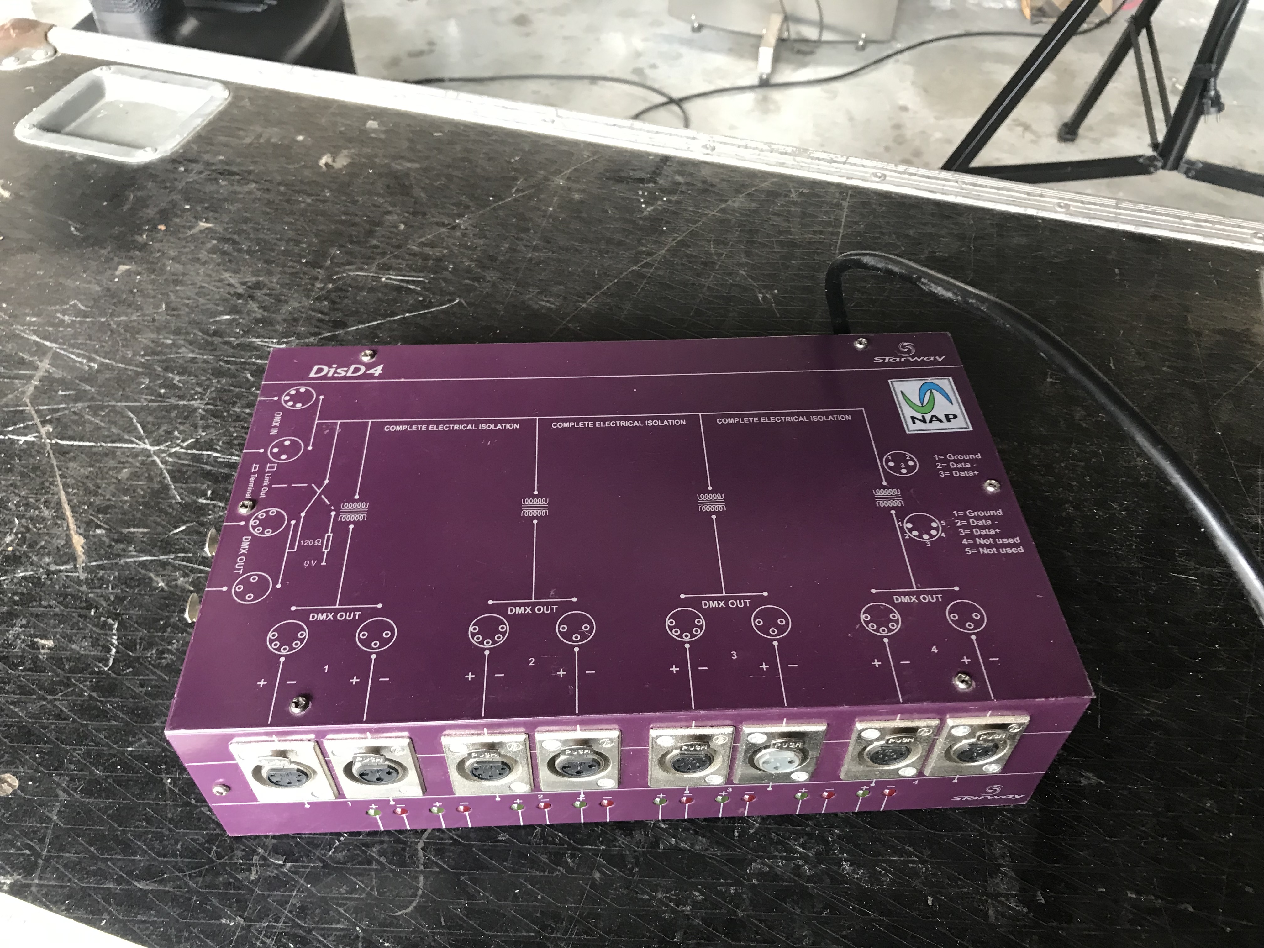 Vends splitter DMX Starway DisD 4