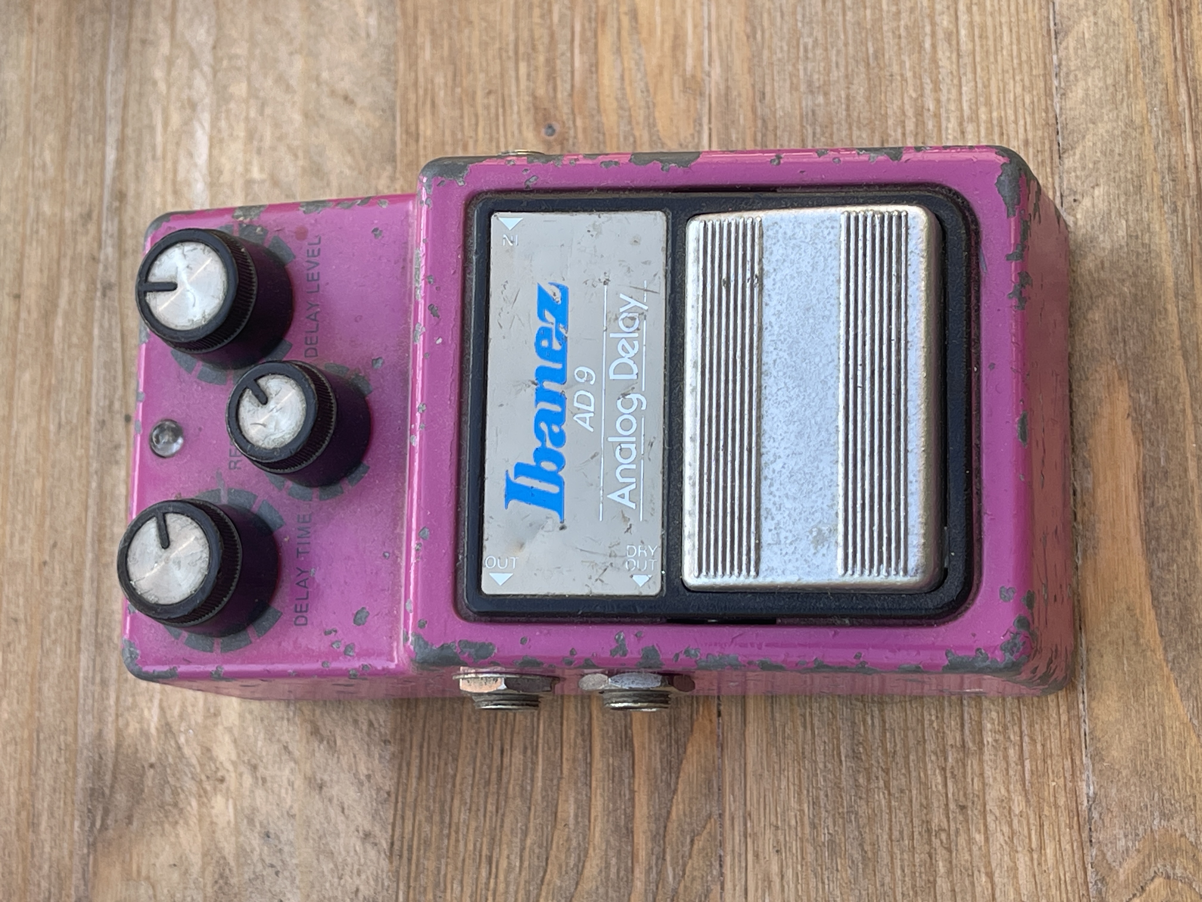Vends pédale Ibanez Analog Delay AD9