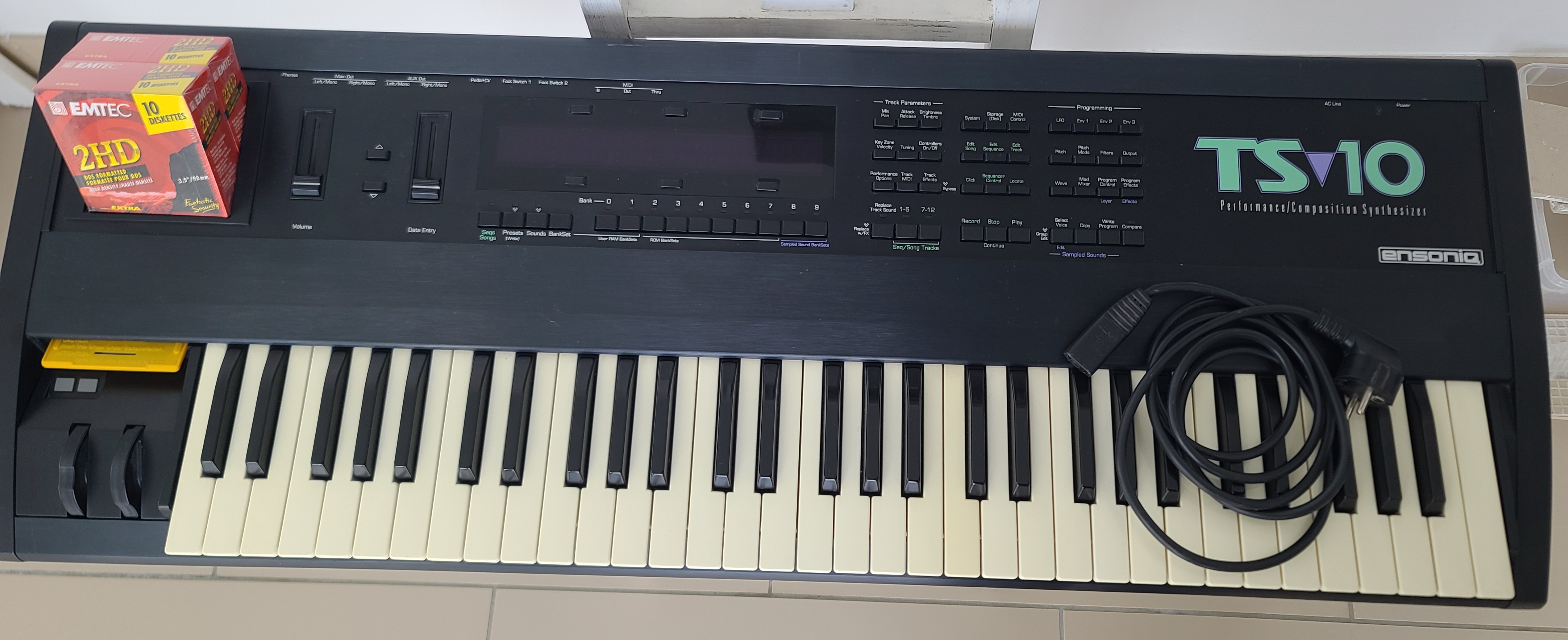 ENSONIQ TS10