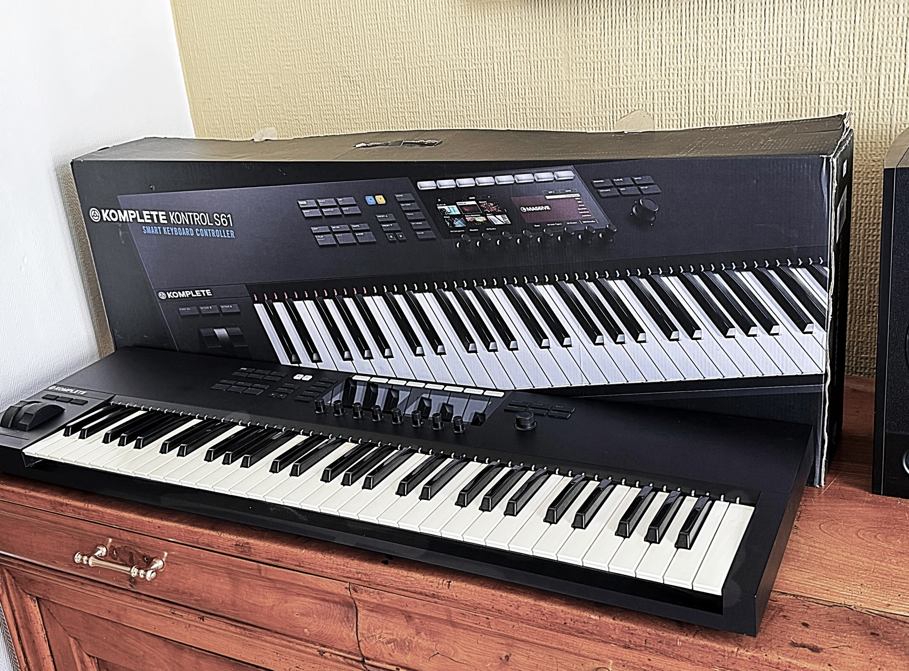 Komplete Kontrol S61 MK2