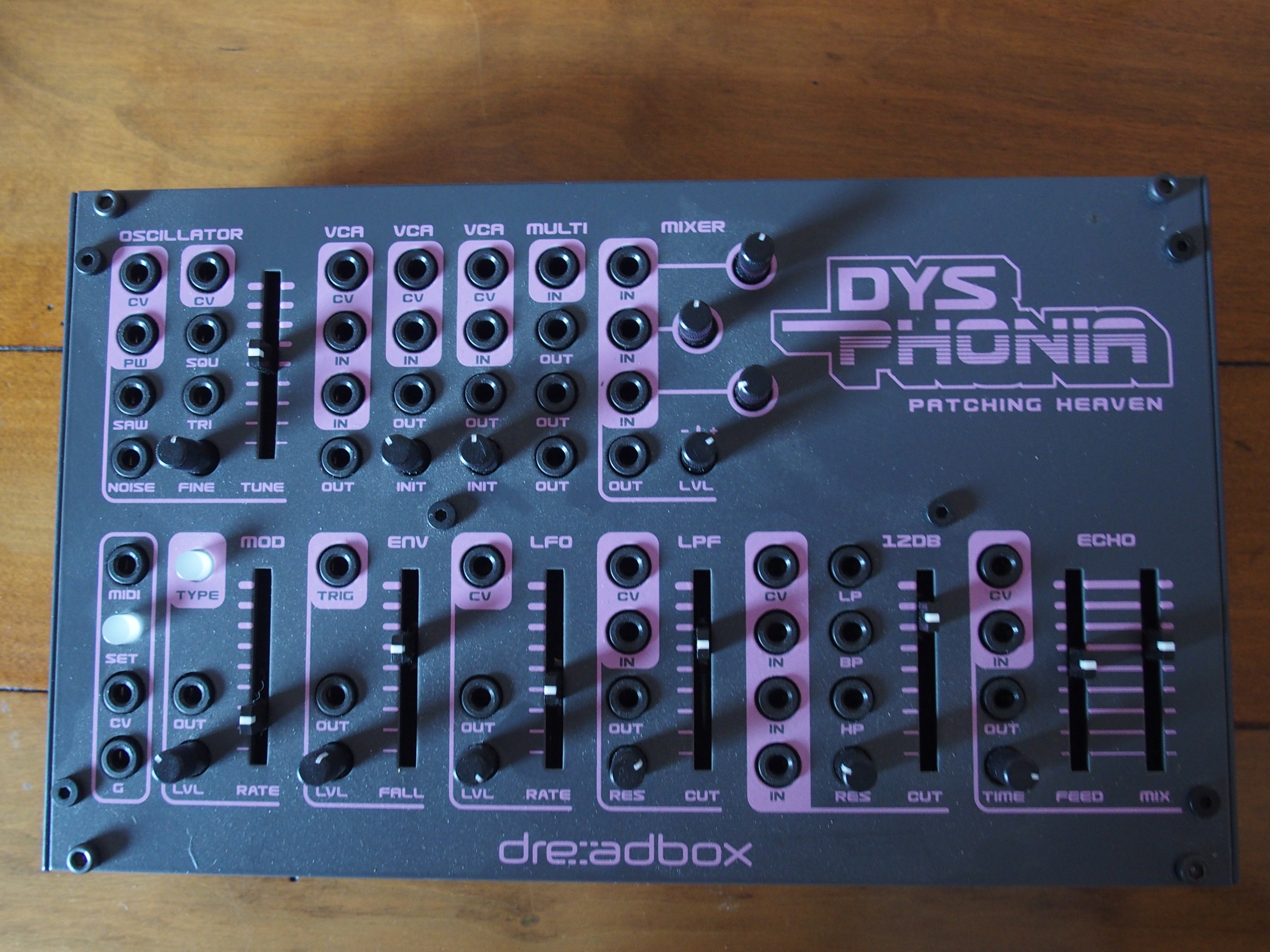 Dysphonia + boitier dreadbox sur mesure