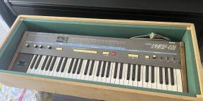 Vends korg poly 61