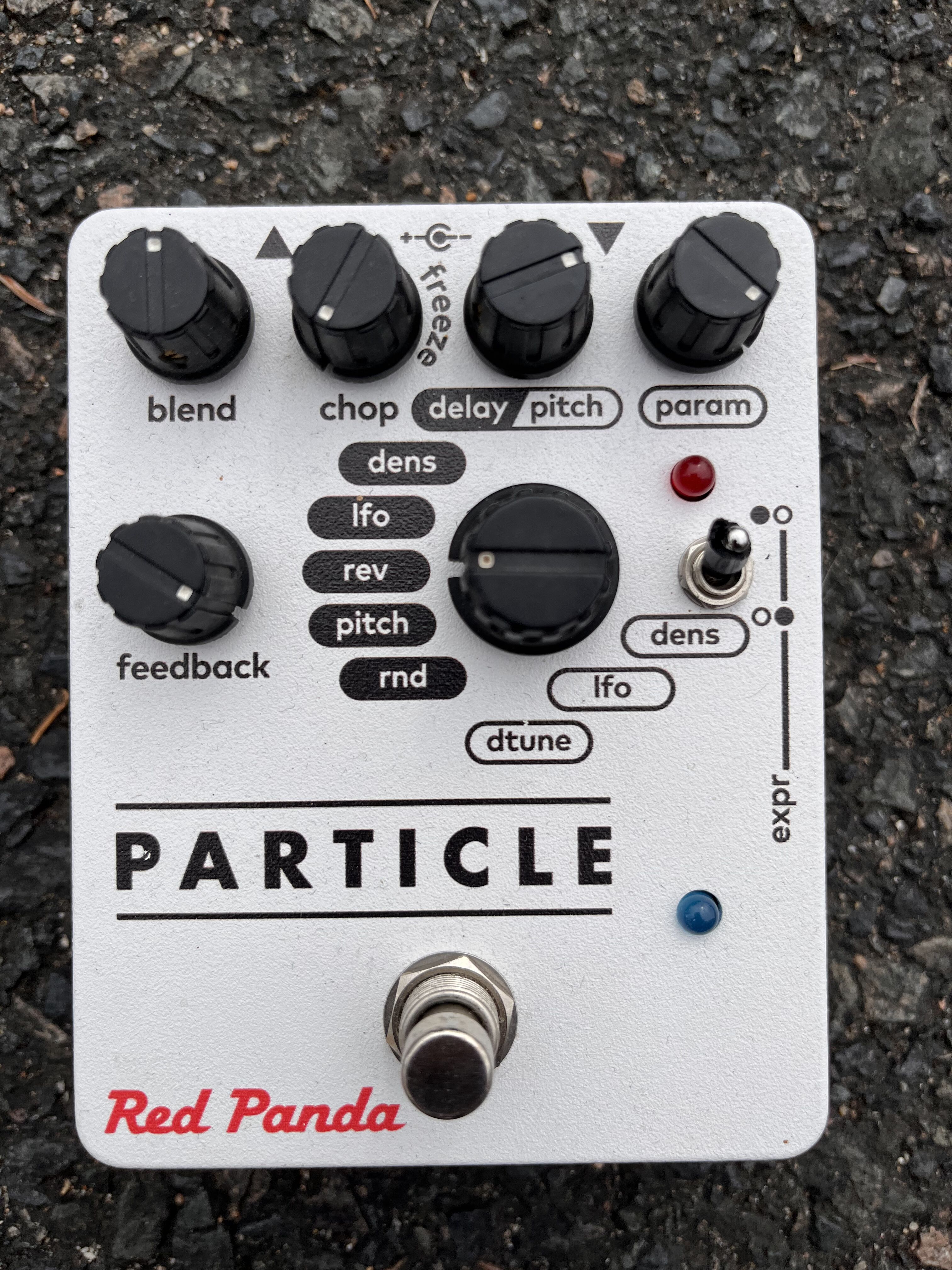 vends pédale Red Panda Particle