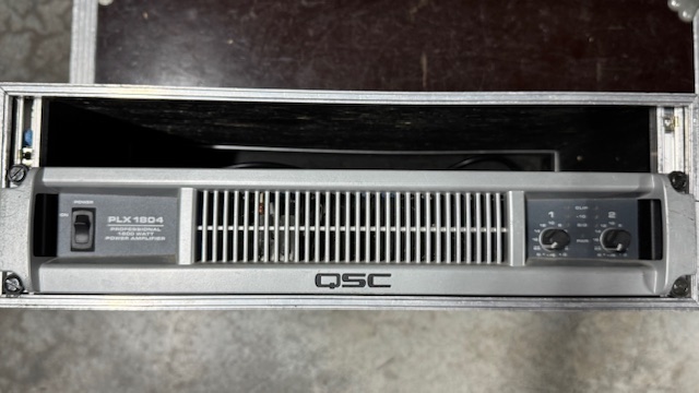 AMPLIFICATEUR QSC PLX1804 + FLIGHT