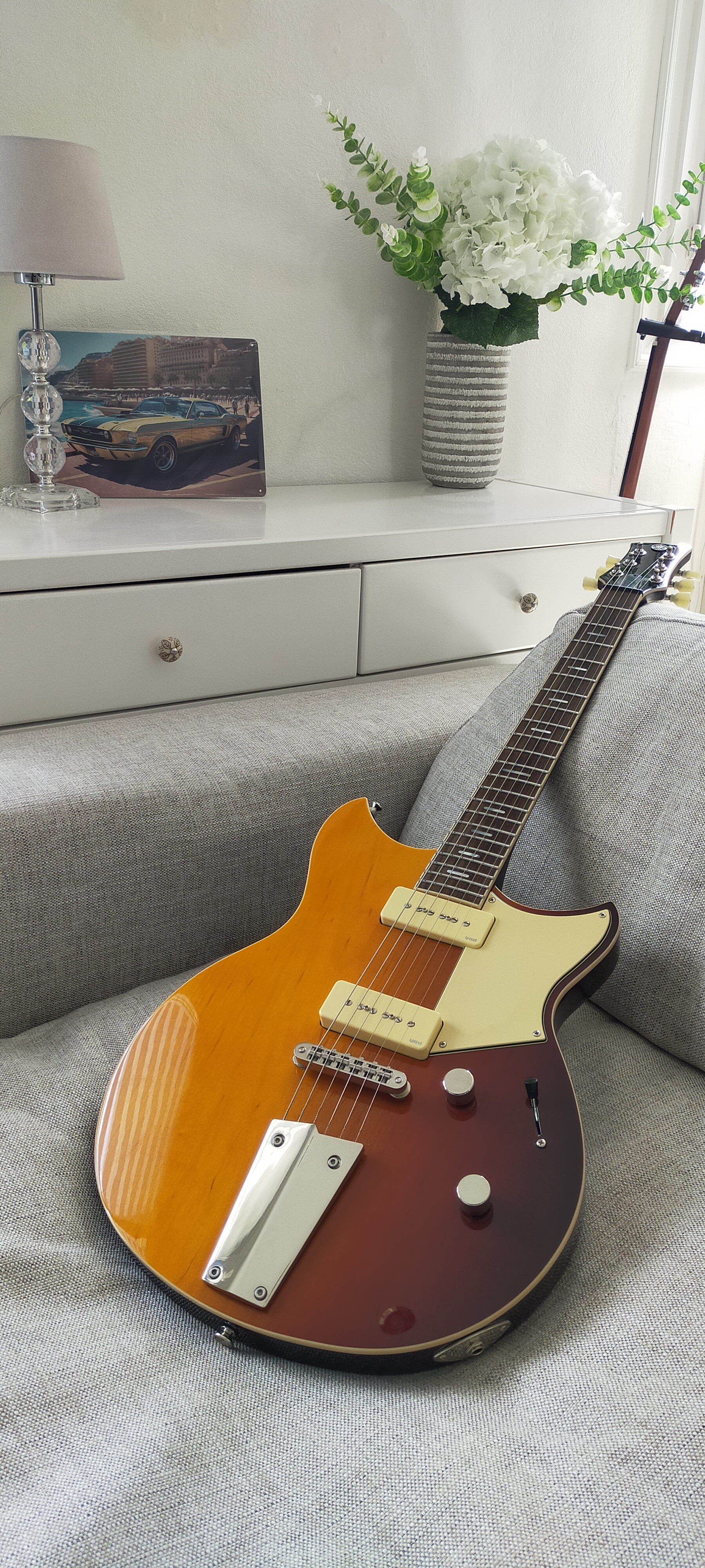 Vends guitare électrique Yamaha Revstar RSS02T Sunset Burst + Housse transport