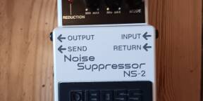 Vends pédale noise gate Boss NS2