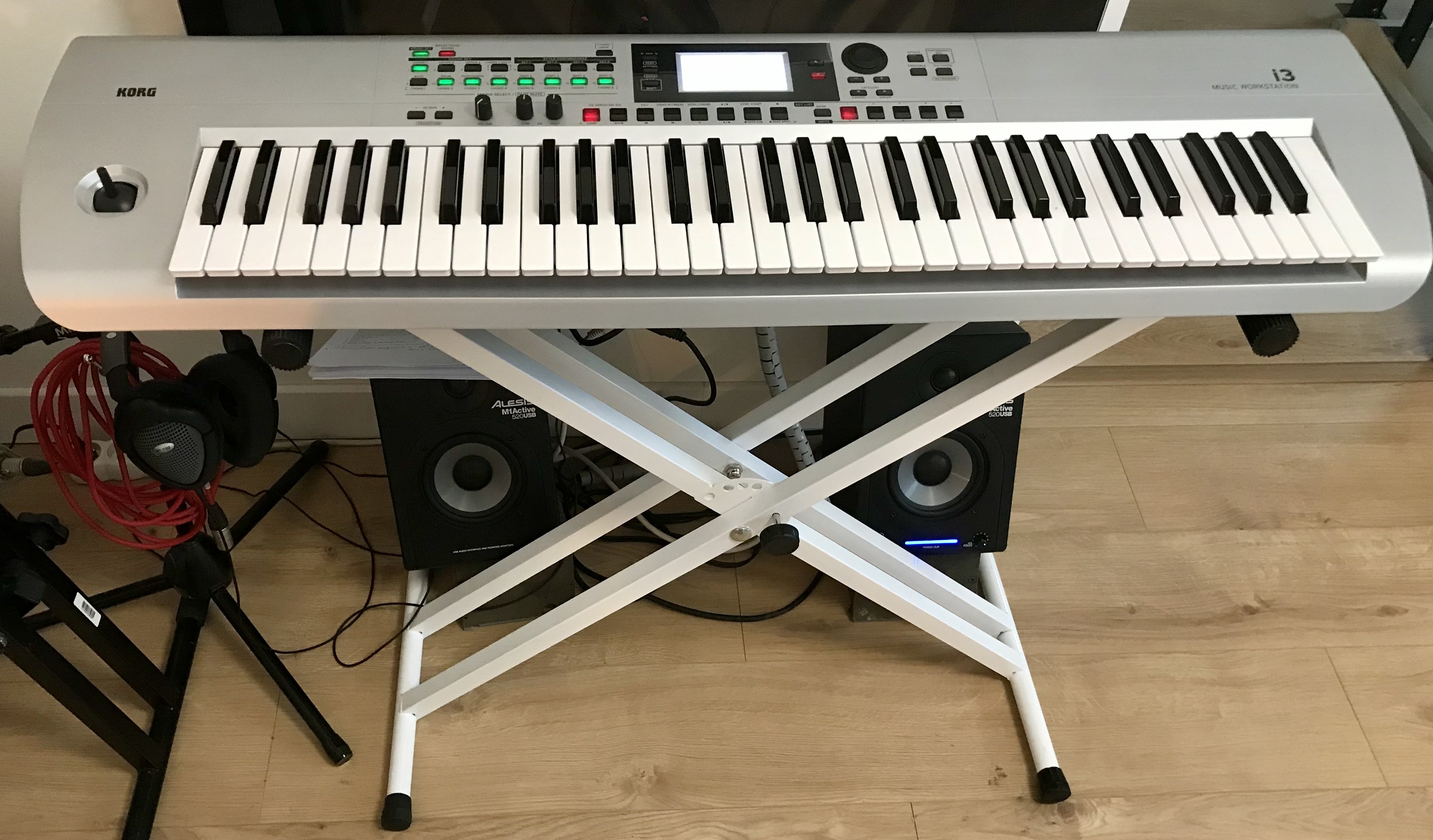 Korg i-3