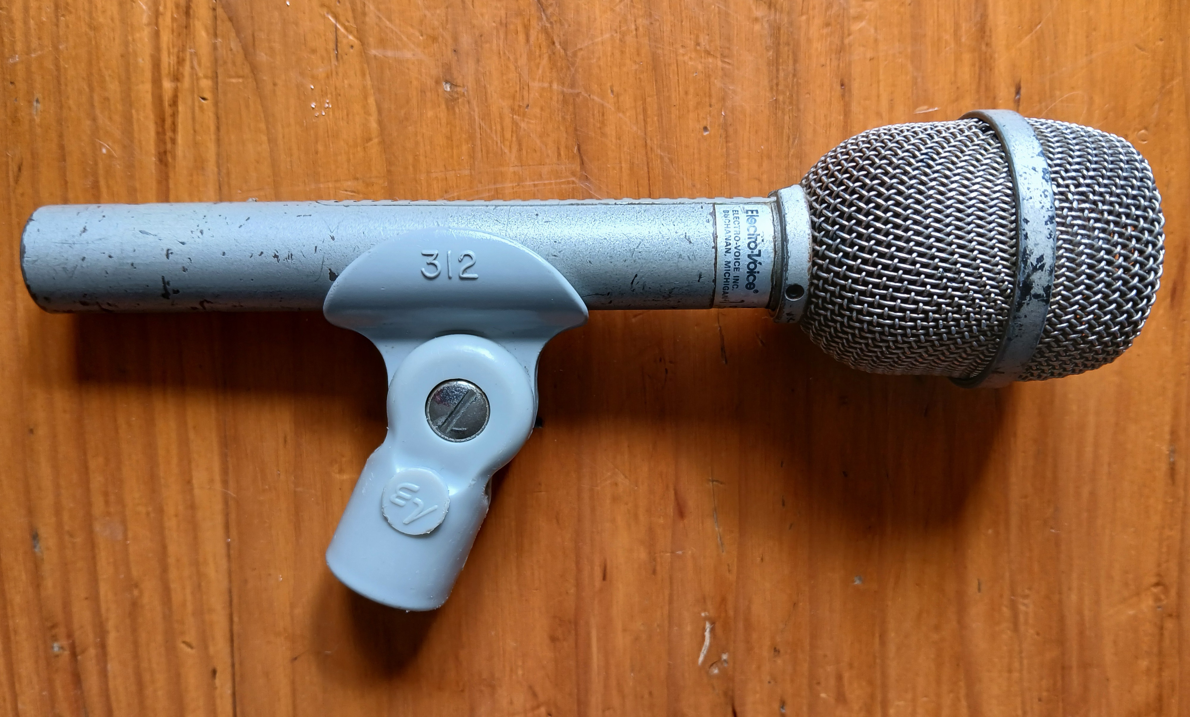 Vends Electro-Voice RE11 (PL11)