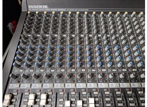 Mackie SR 24.4 VLZ Pro (41361)