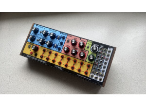 Moog Music DFAM (Drummer From Another Mother) (15248)